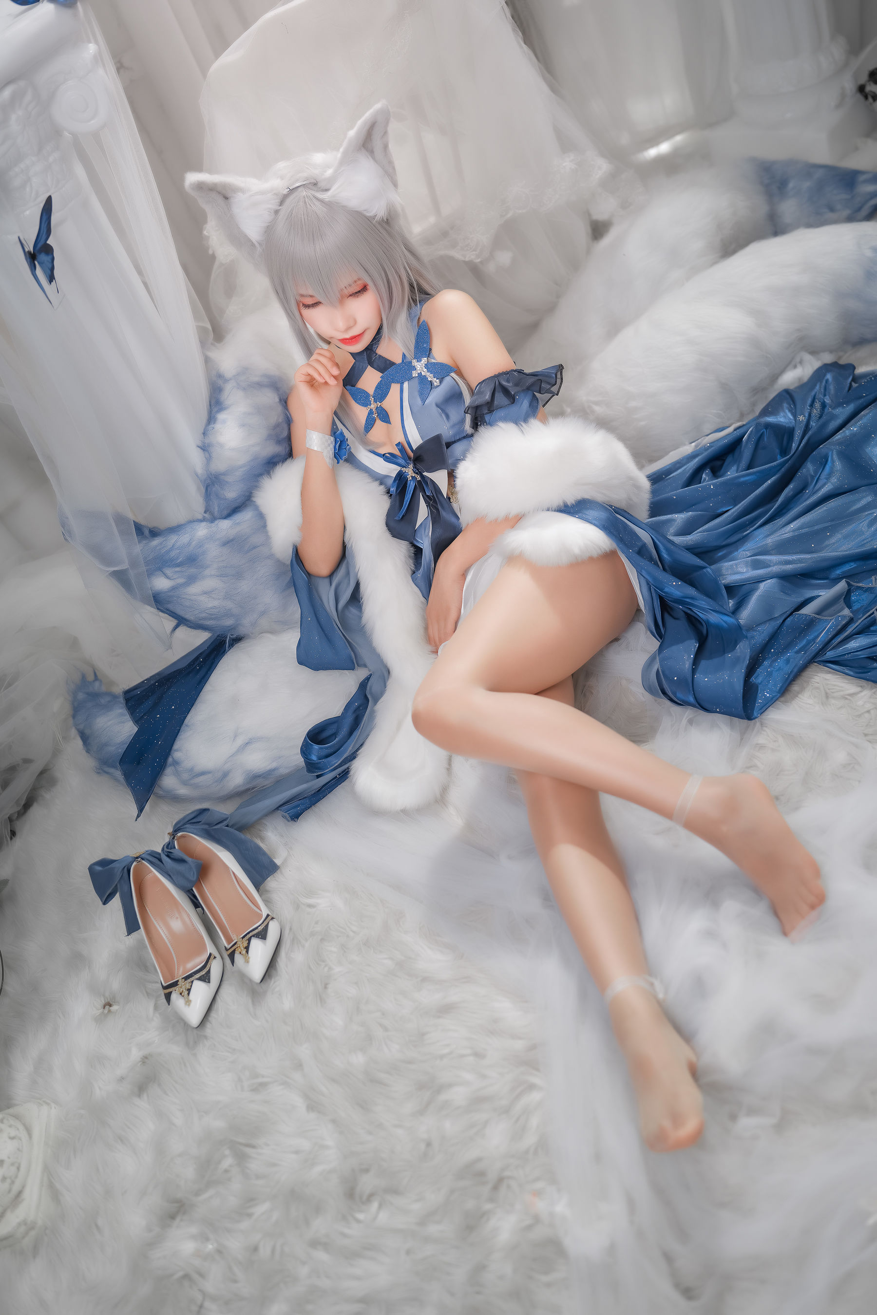 [福利COS] Neko-薇薇 - 信浓礼服/(30P)