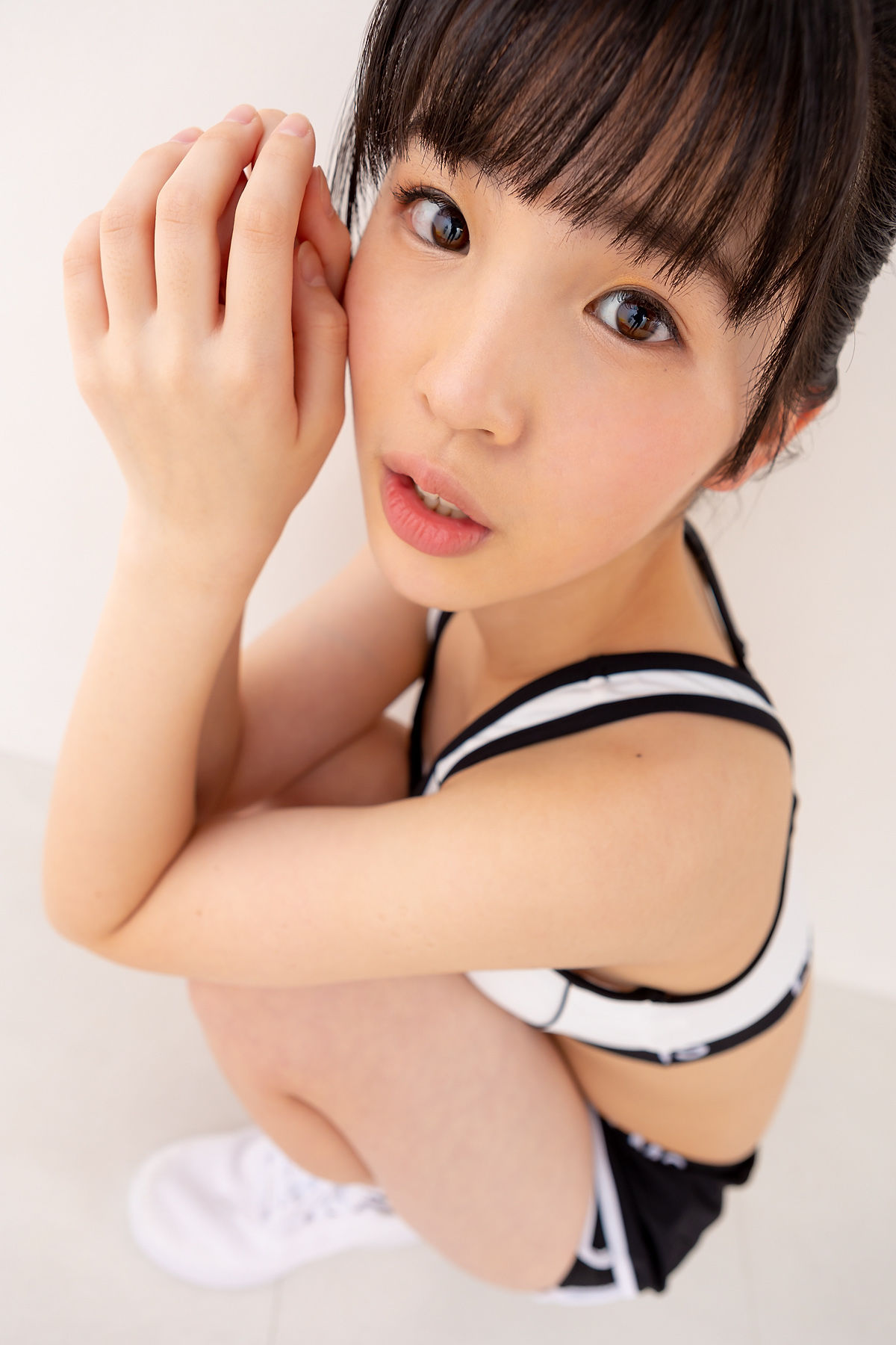 [Minisuka.tv] Ami Manabe 眞辺あみ - Fresh-idol Gallery 67/(43P)