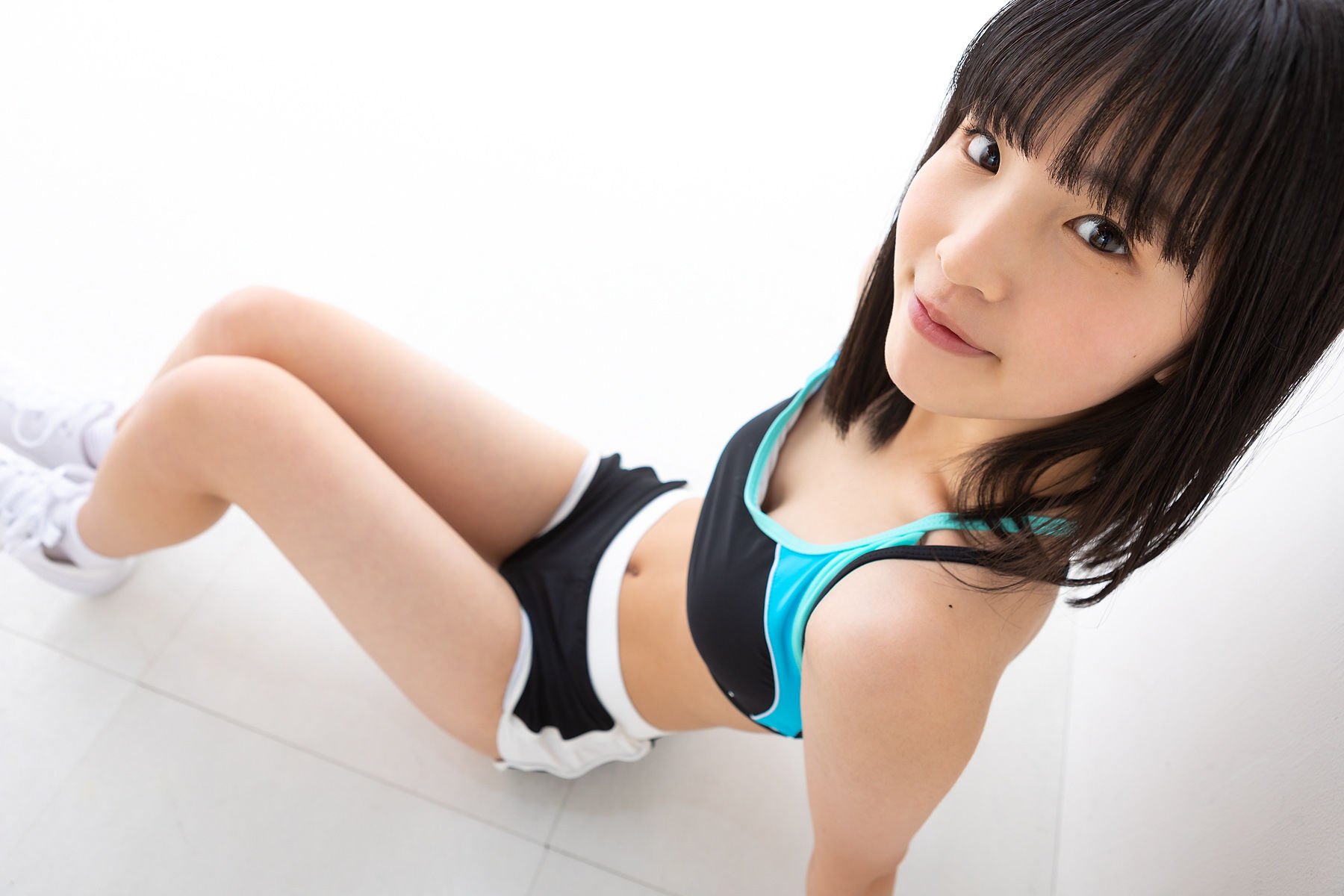 [Minisuka.tv] Ami Manabe 眞辺あみ - Fresh-idol Gallery 52/(64P)