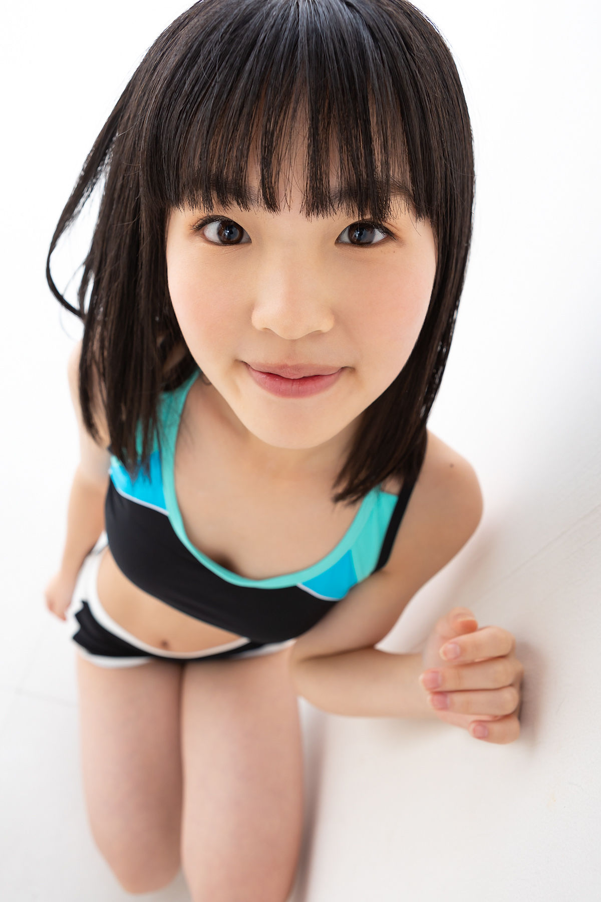 [Minisuka.tv] Ami Manabe 眞辺あみ - Fresh-idol Gallery 52/(64P)