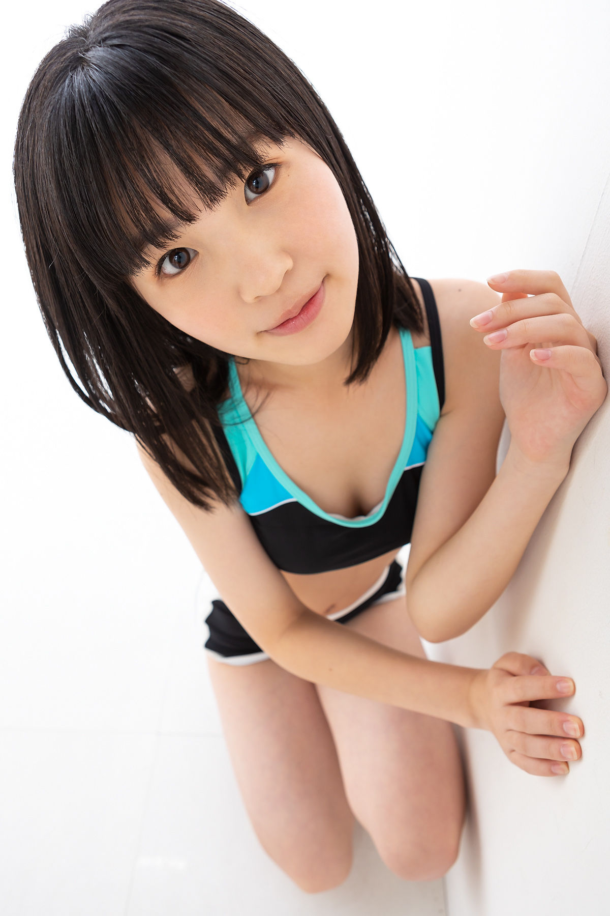 [Minisuka.tv] Ami Manabe 眞辺あみ - Fresh-idol Gallery 52/(64P)