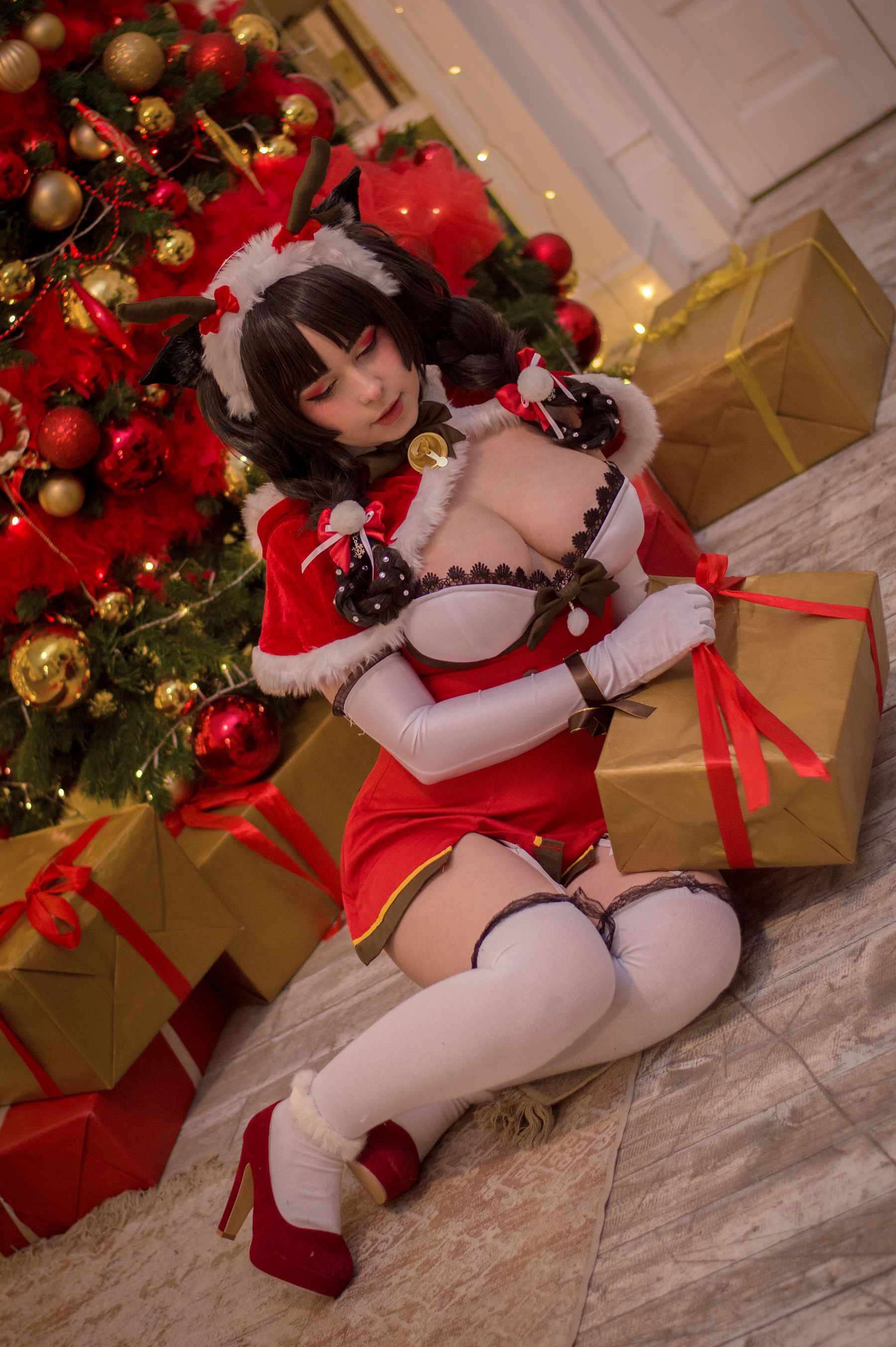 [福利COS] Yoshinobi - Ooshio Xmas (Azur Lane)/(31P)