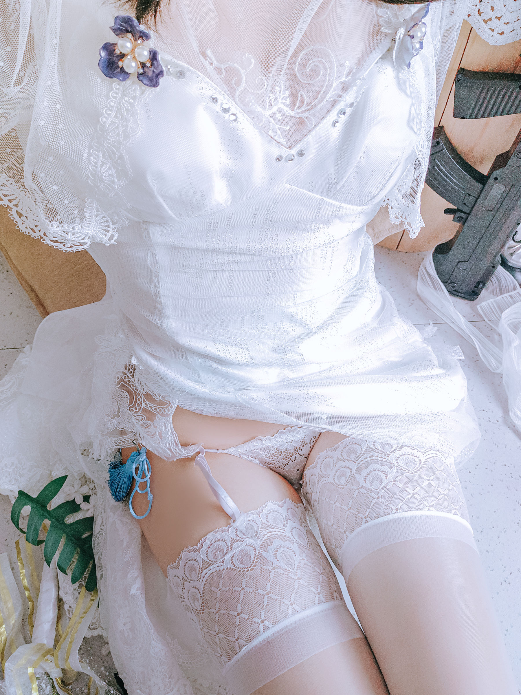 [福利COS] Cosplay日奈娇 - 95式婚纱/(50P)