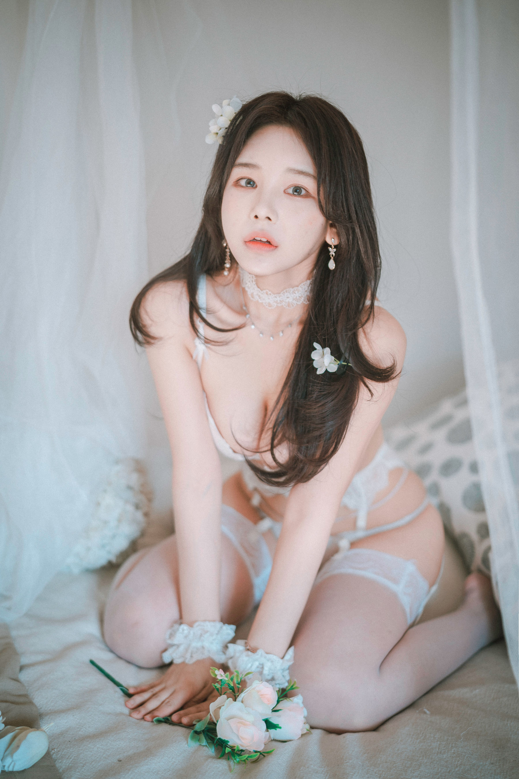 [DJAWA] ZZYuri - Alluring White/(44P)