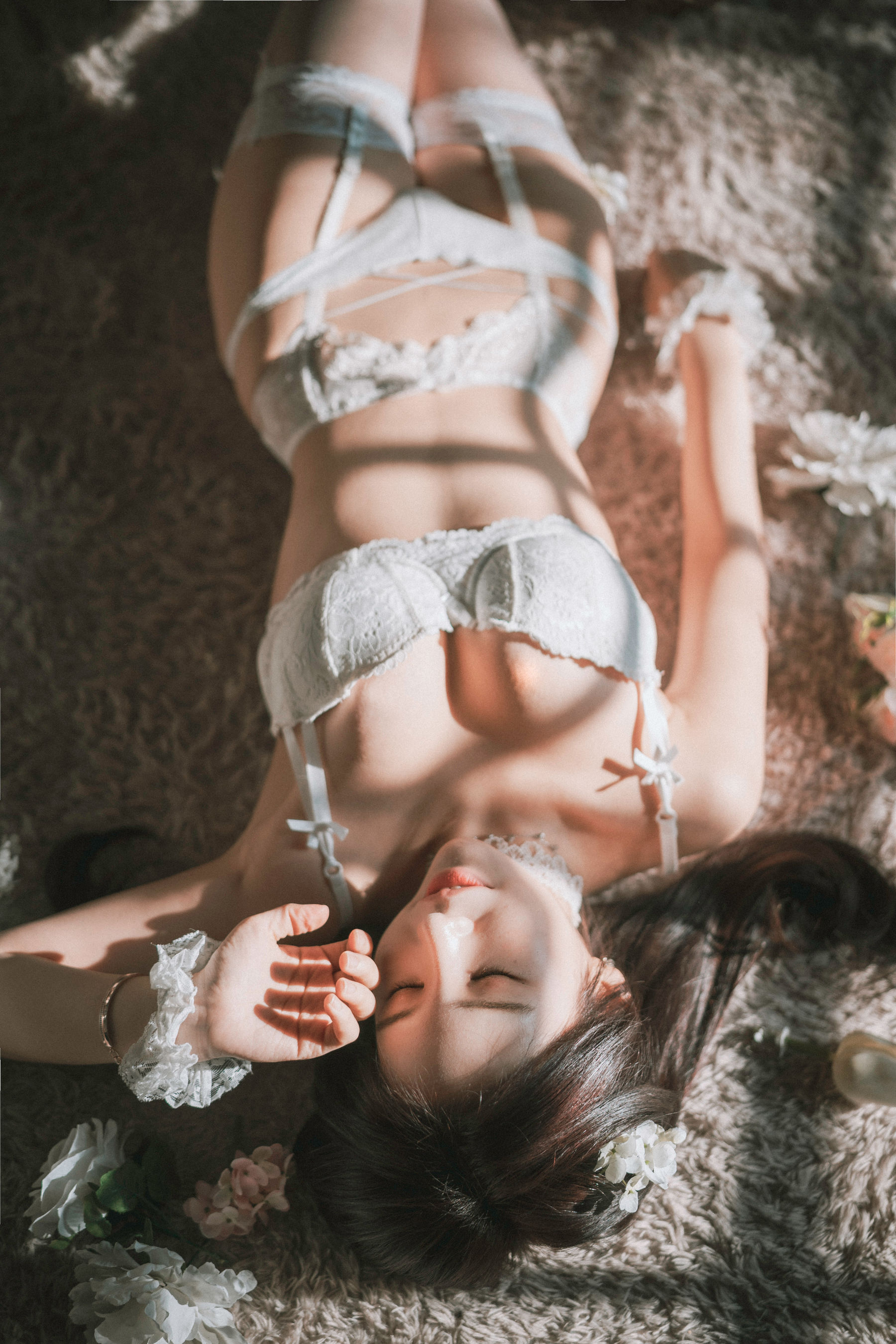 [DJAWA] ZZYuri - Alluring White/(44P)