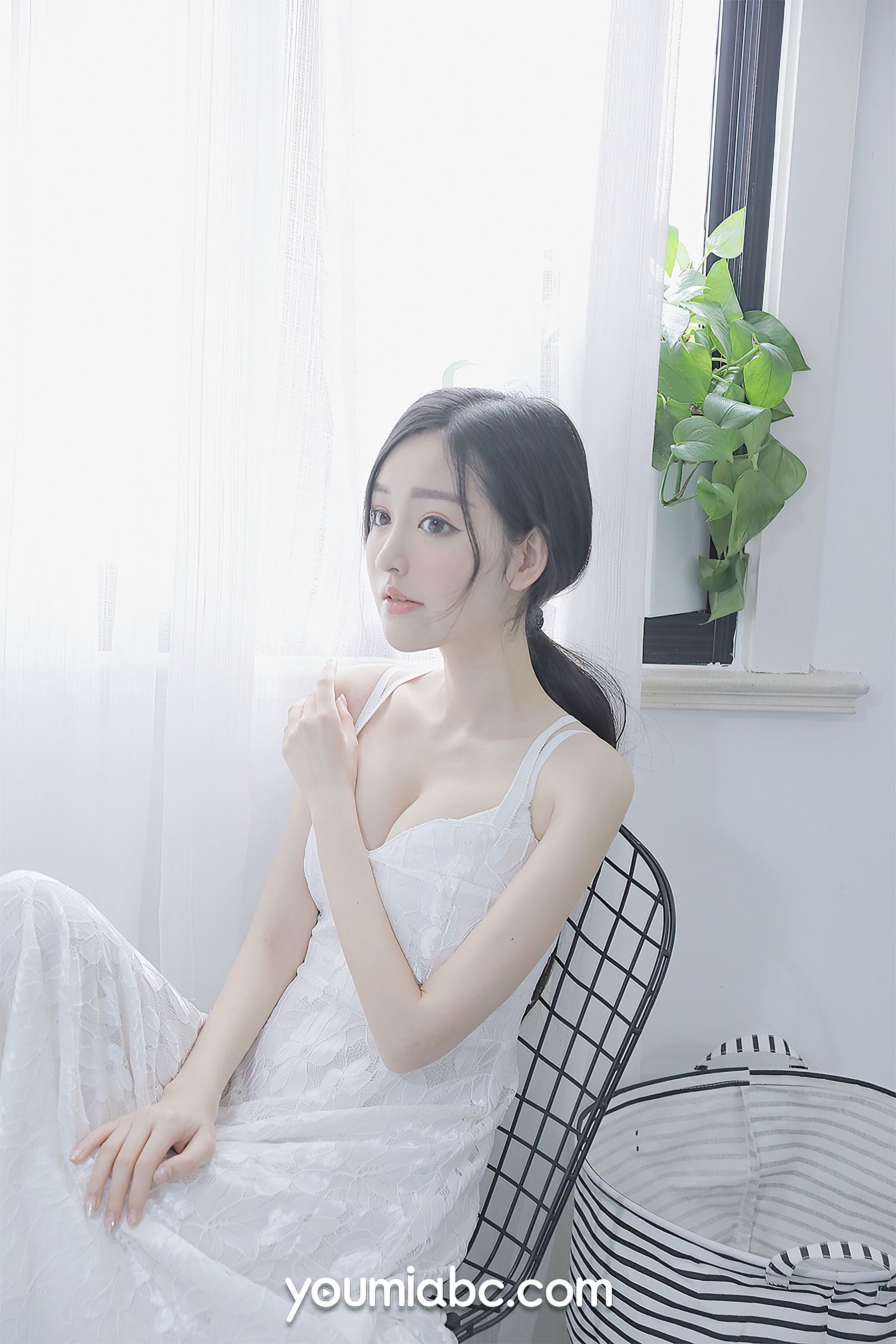 [尤蜜YouMiabc]  沈梦瑶 白裙少女/(24P)