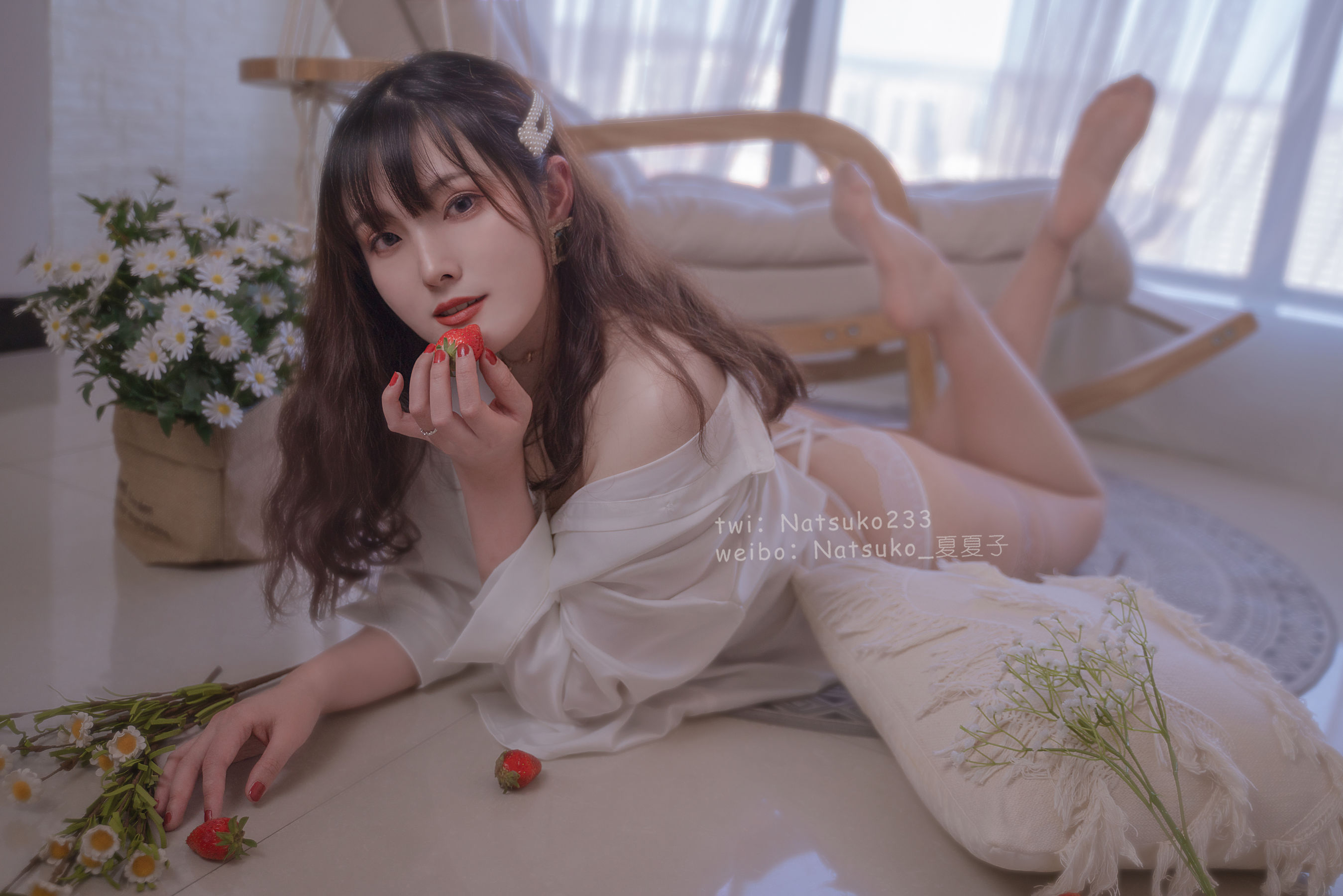 [网红COS] Natsuko夏夏子 - 男友衬衫/(35P)