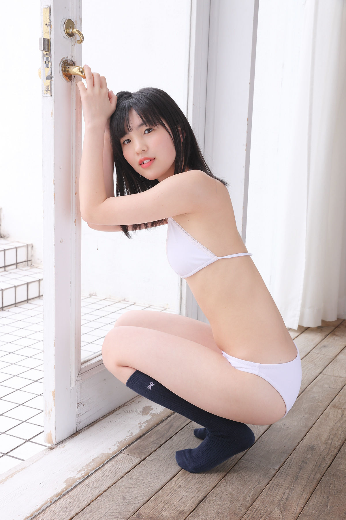 [Minisuka.tv] Ami Manabe 眞辺あみ - Fresh-idol Gallery 89/(58P)