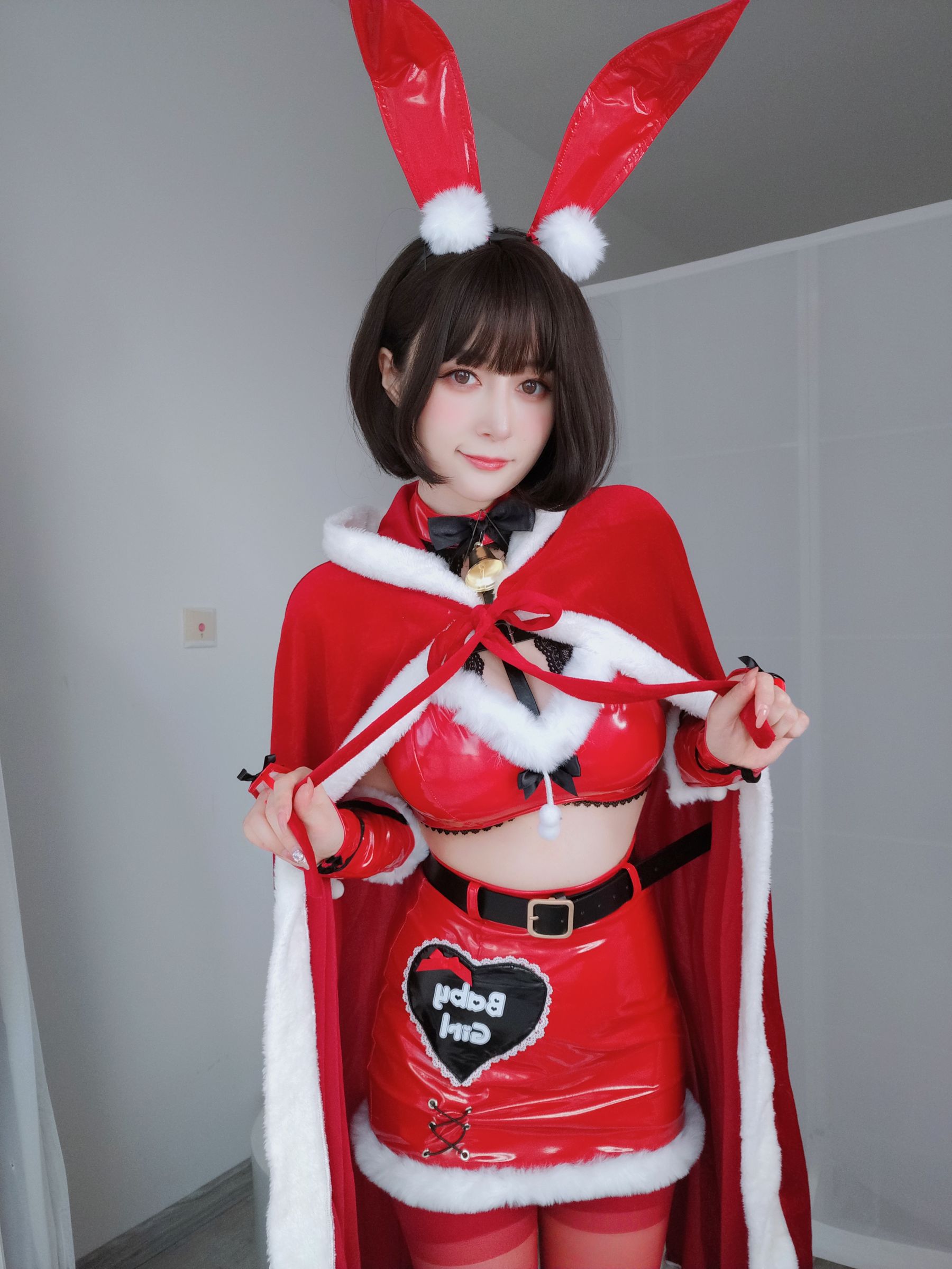 [网红COS] Coser小姐姐白银 - Merry Christmas/(24P)