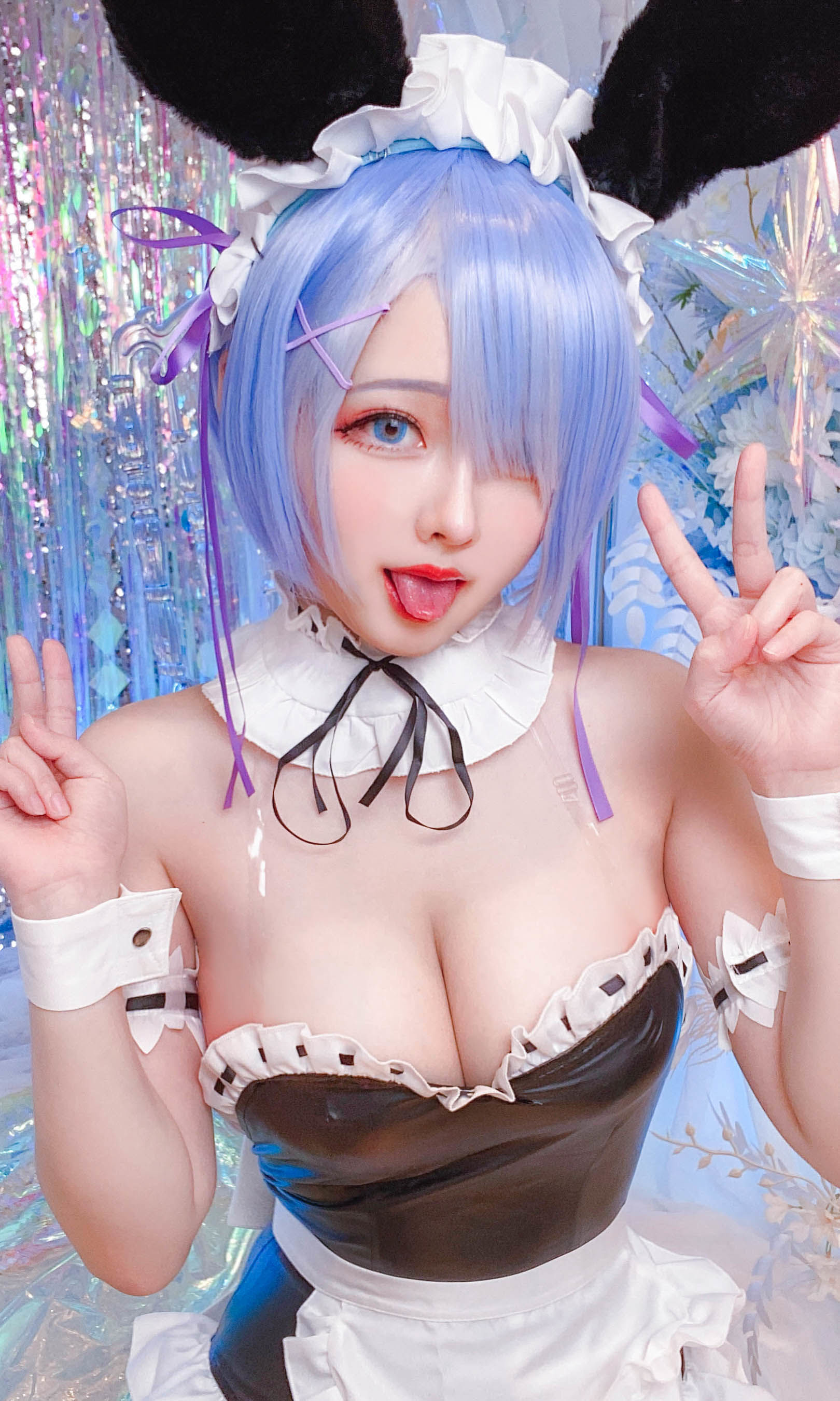 [网红COS] Arty亚缇 - REM bunny suit ver. (Re_Zero)/(33P)