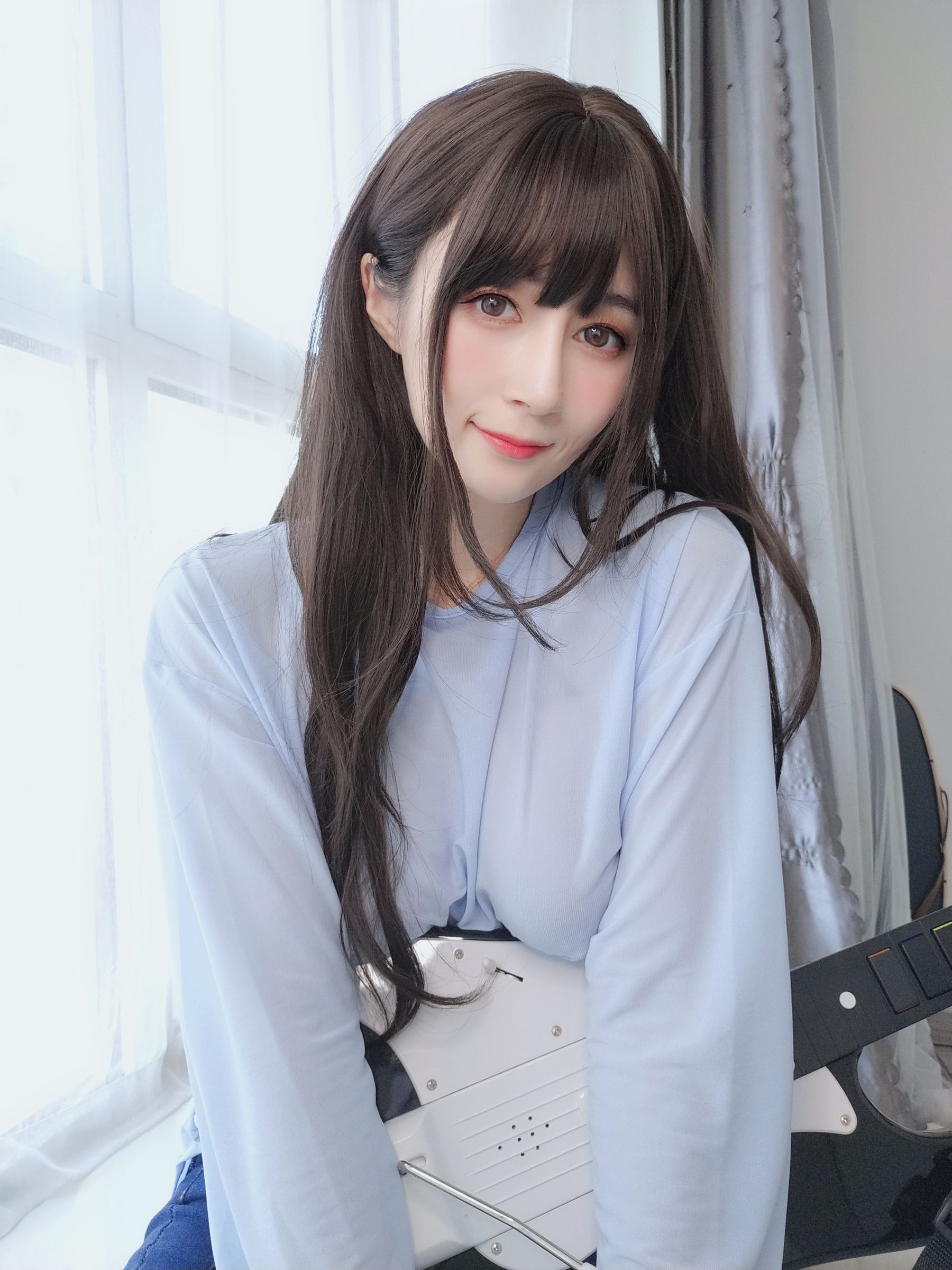 [网红COS] Coser小姐姐白银 - 妹は服を着てください/(55P)