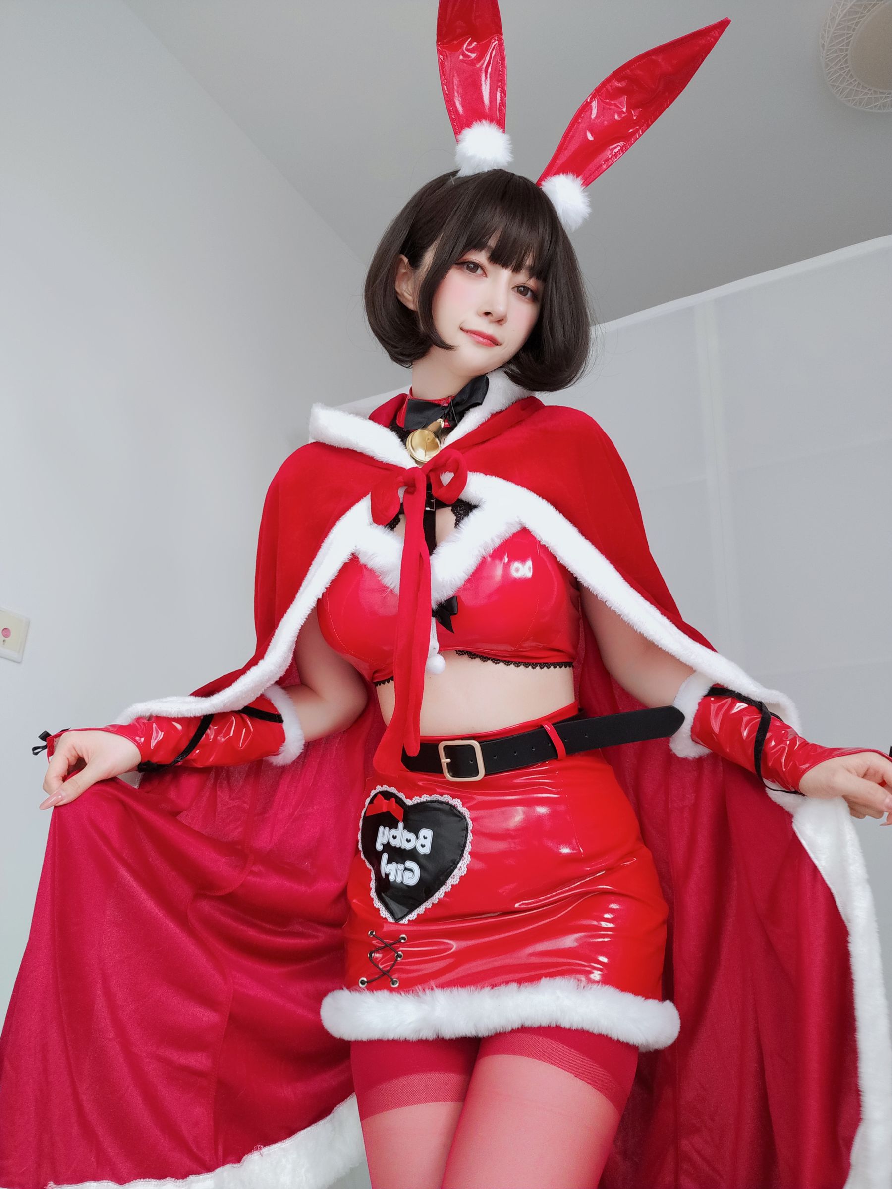 [网红COS] Coser小姐姐白银 - Merry Christmas/(24P)