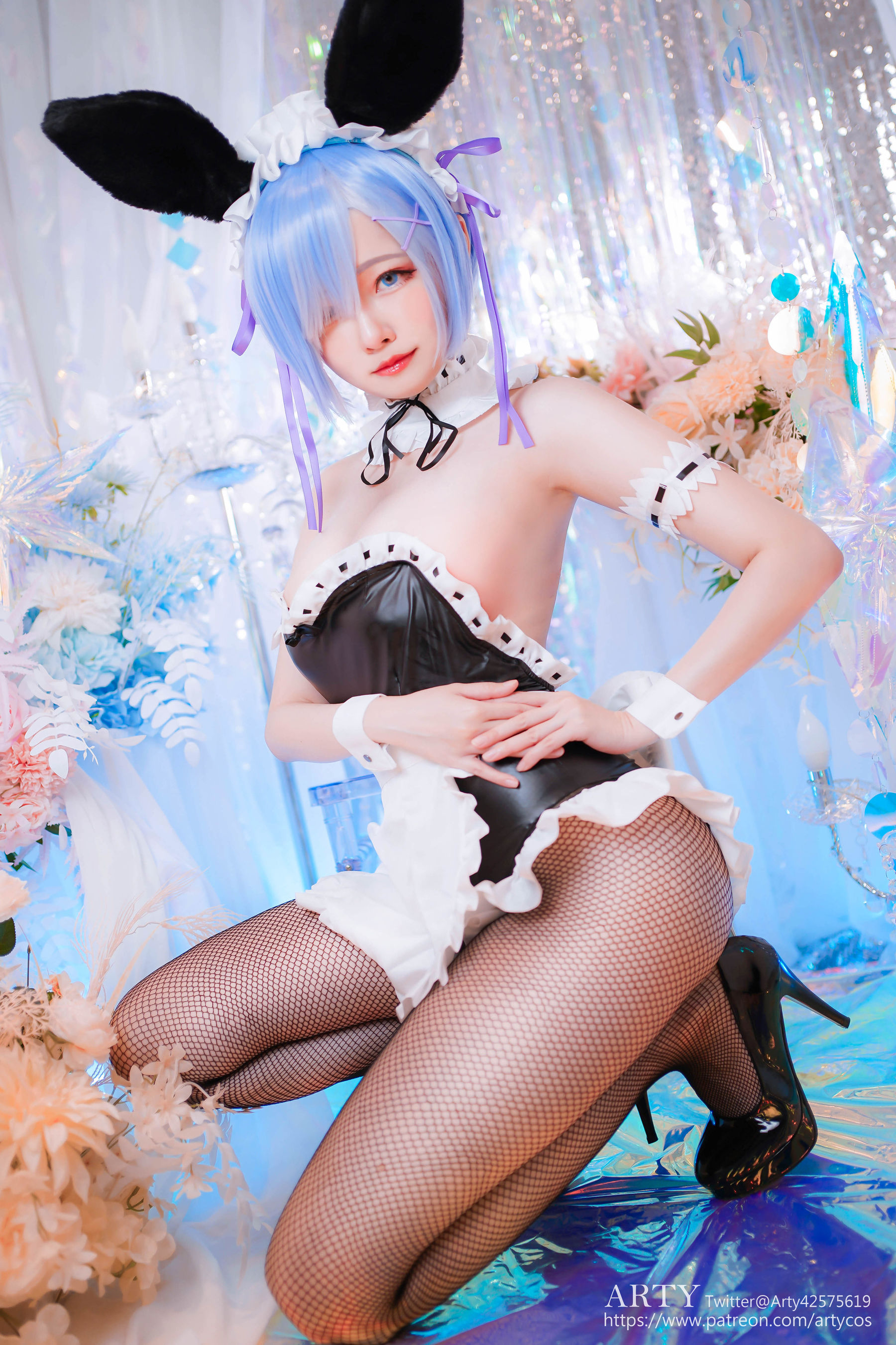 [网红COS] Arty亚缇 - REM bunny suit ver. (Re_Zero)/(33P)