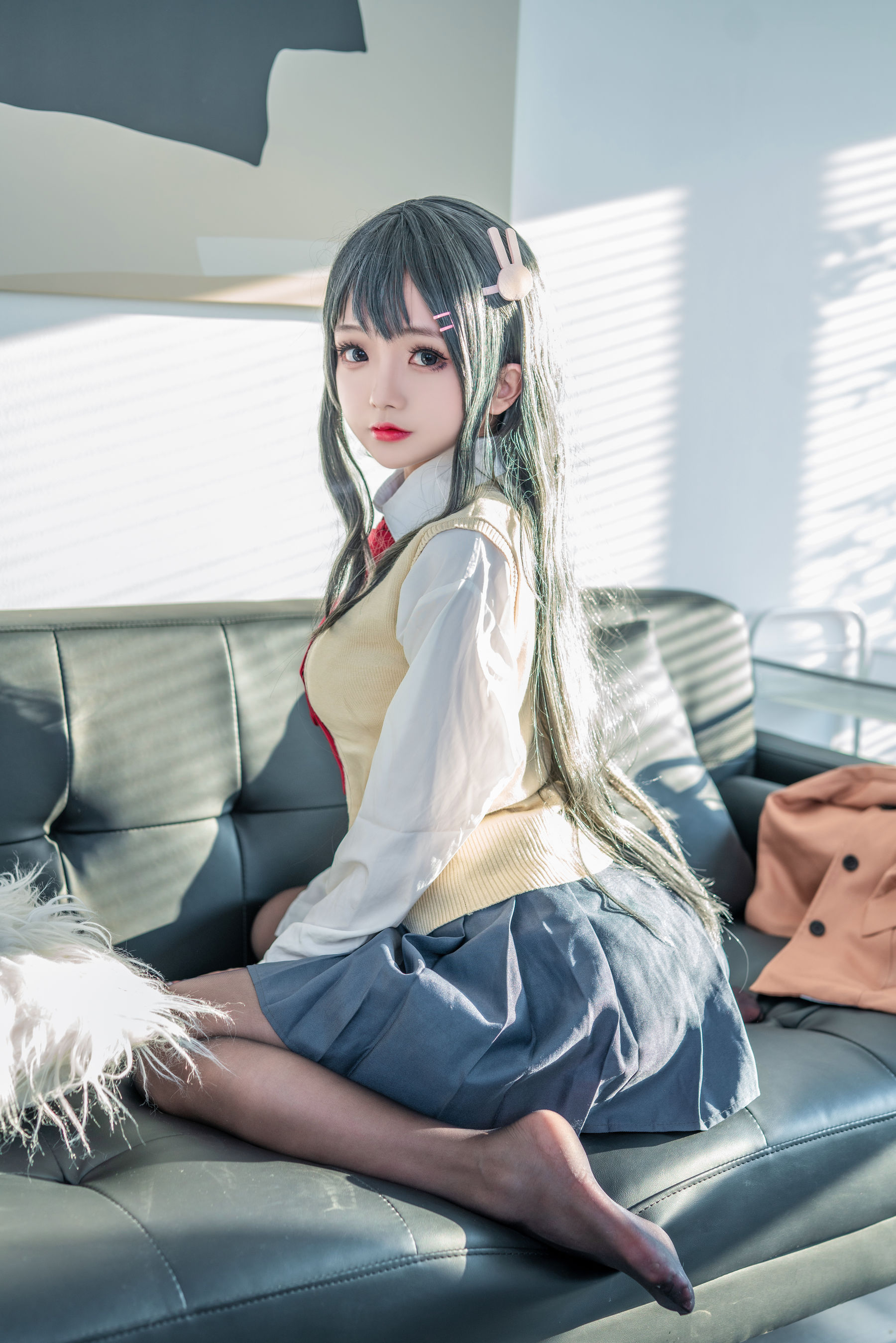 [网红COS] Cosplay日奈娇 - 麻衣校服/(75P)