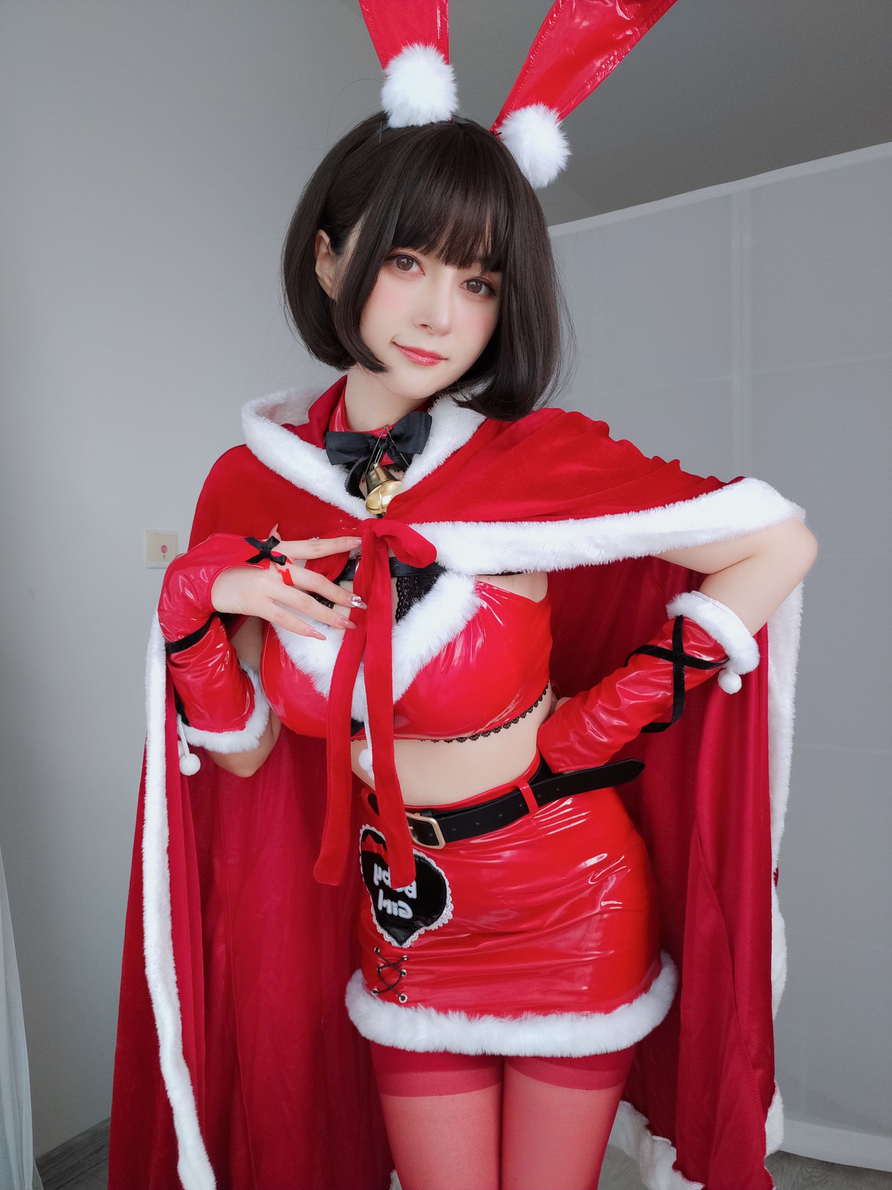 [网红COS] Coser小姐姐白银 - Merry Christmas/(24P)