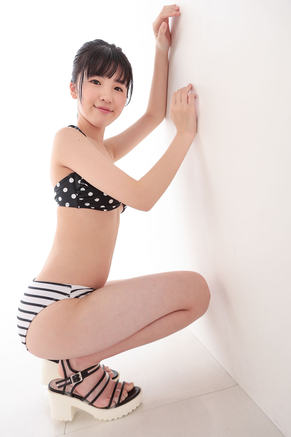 [Minisuka.tv] Ami Manabe 眞辺あみ - Fresh-idol Gallery 69/(49P)