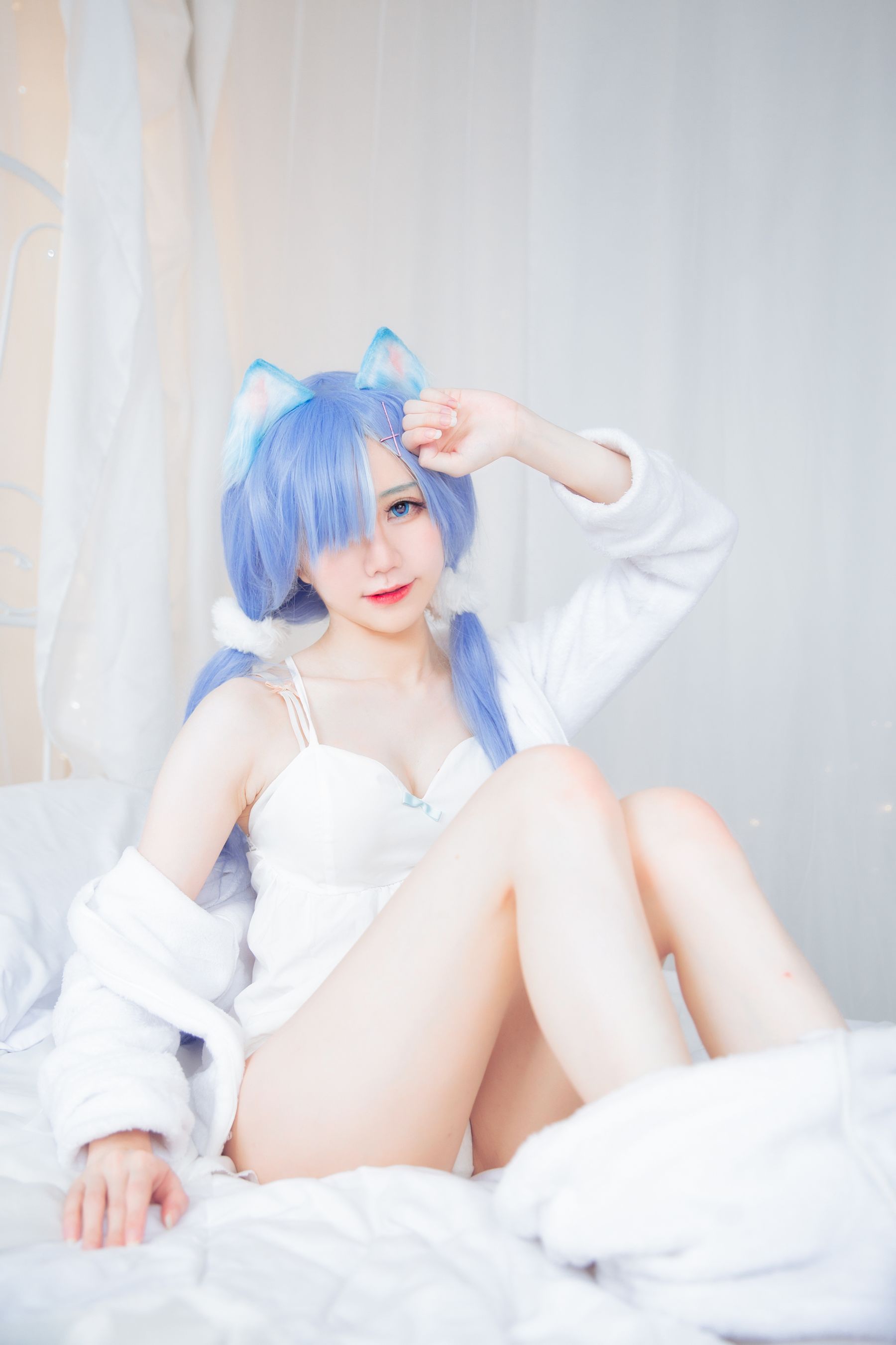 [网红COS] Sally Dorasnow - Rem White Kitty/(49P)