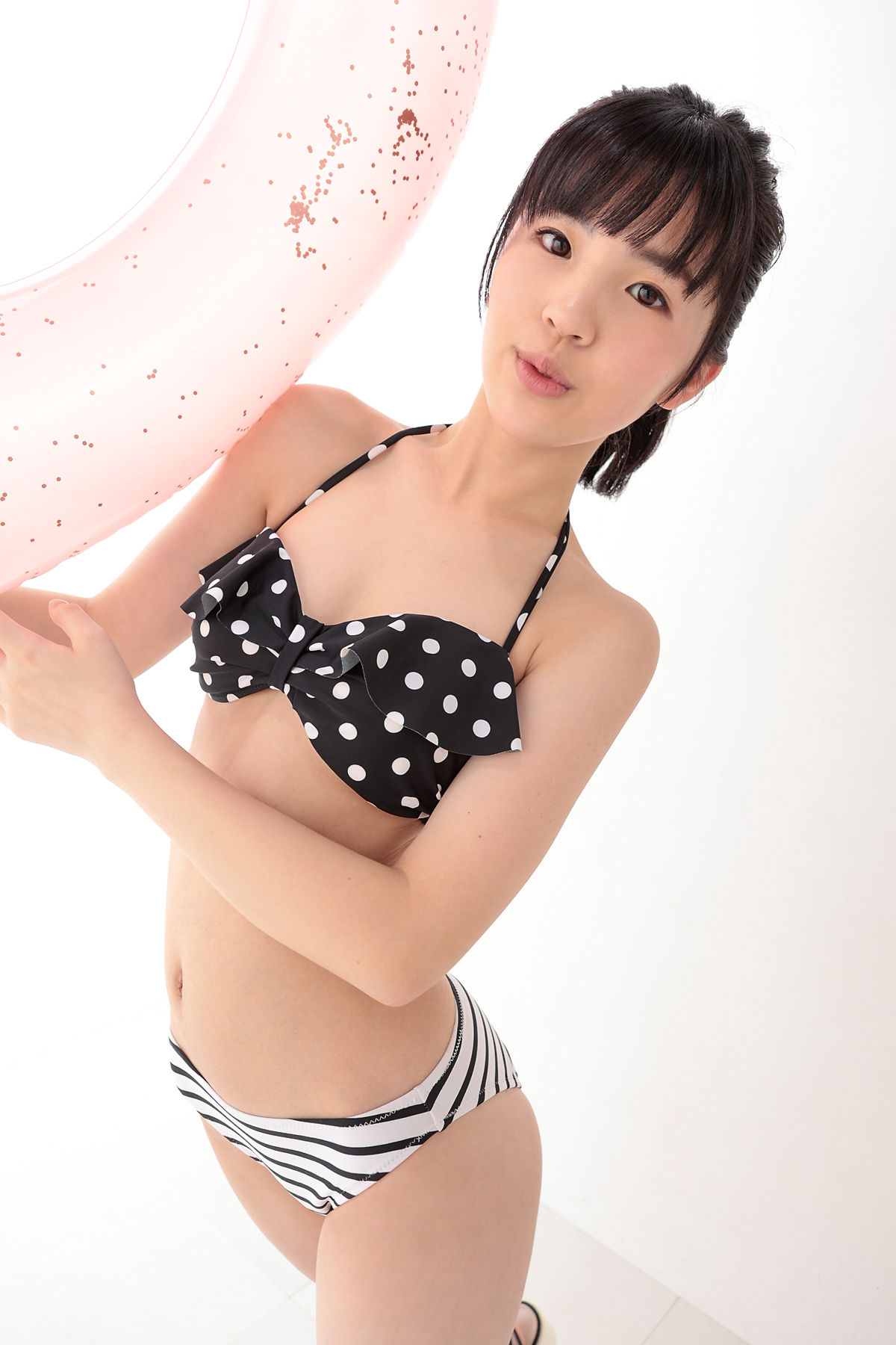 [Minisuka.tv] Ami Manabe 眞辺あみ - Fresh-idol Gallery 70/(50P)