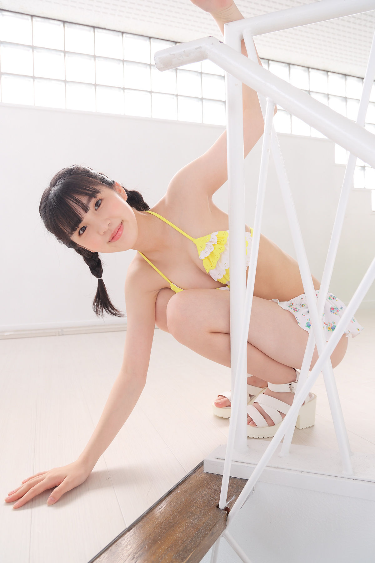 [Minisuka.tv] Ami Manabe 眞辺あみ - Fresh-idol Gallery 107/(41P)