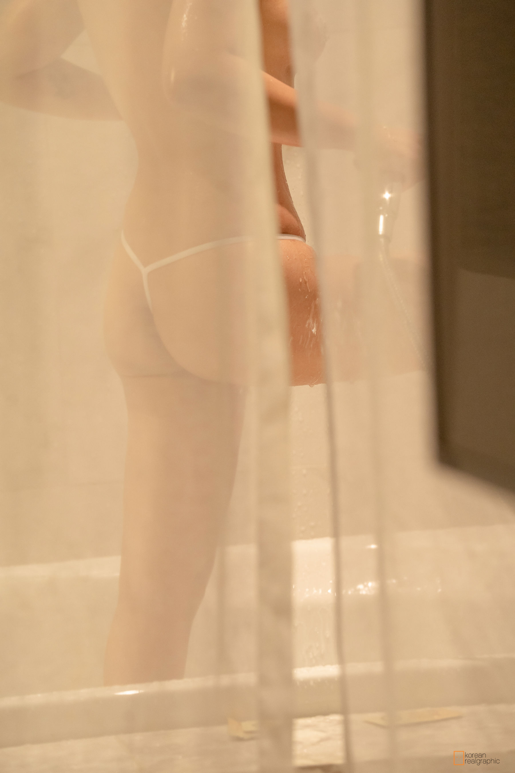 [Korean Realgraphic]  No.046 Taking a shower/(39P)
