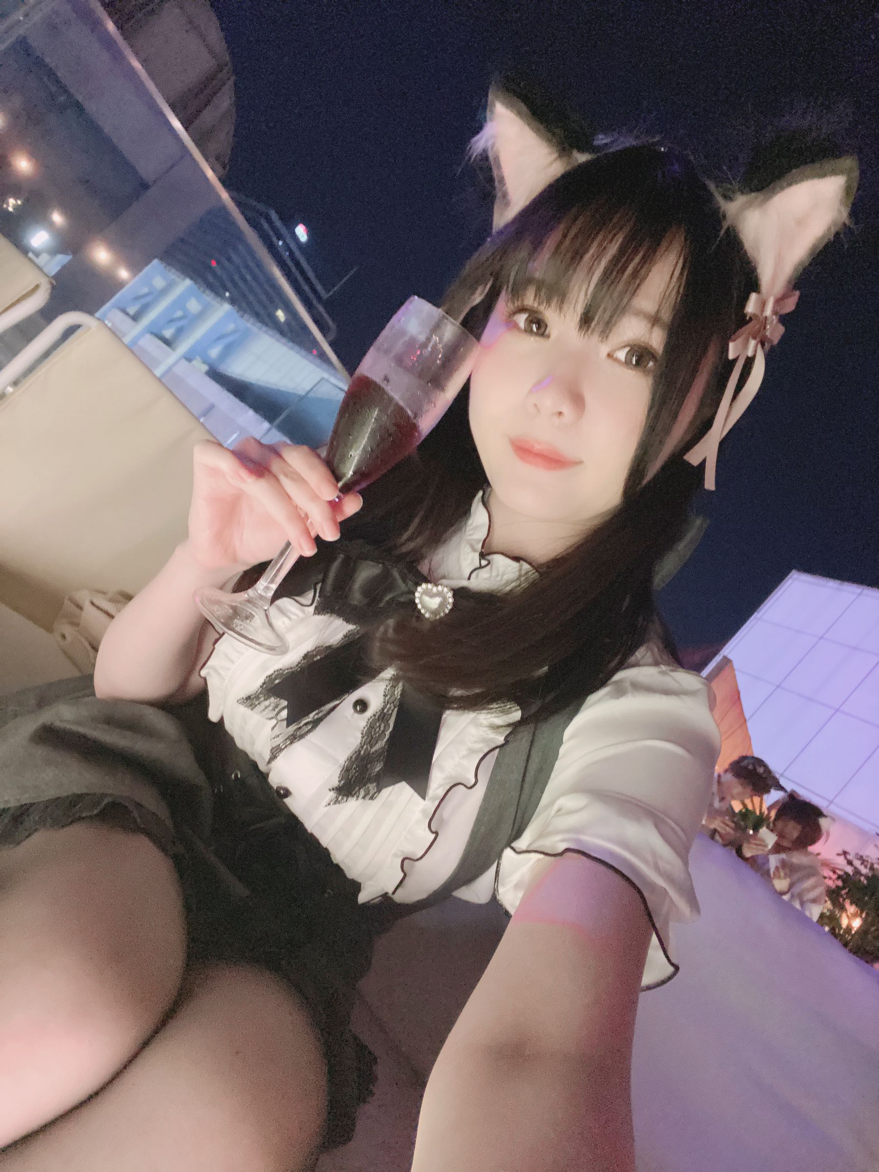 [福利COS] 微博妹纸霜月shimo - 一緒に飲みますか？/(19P)