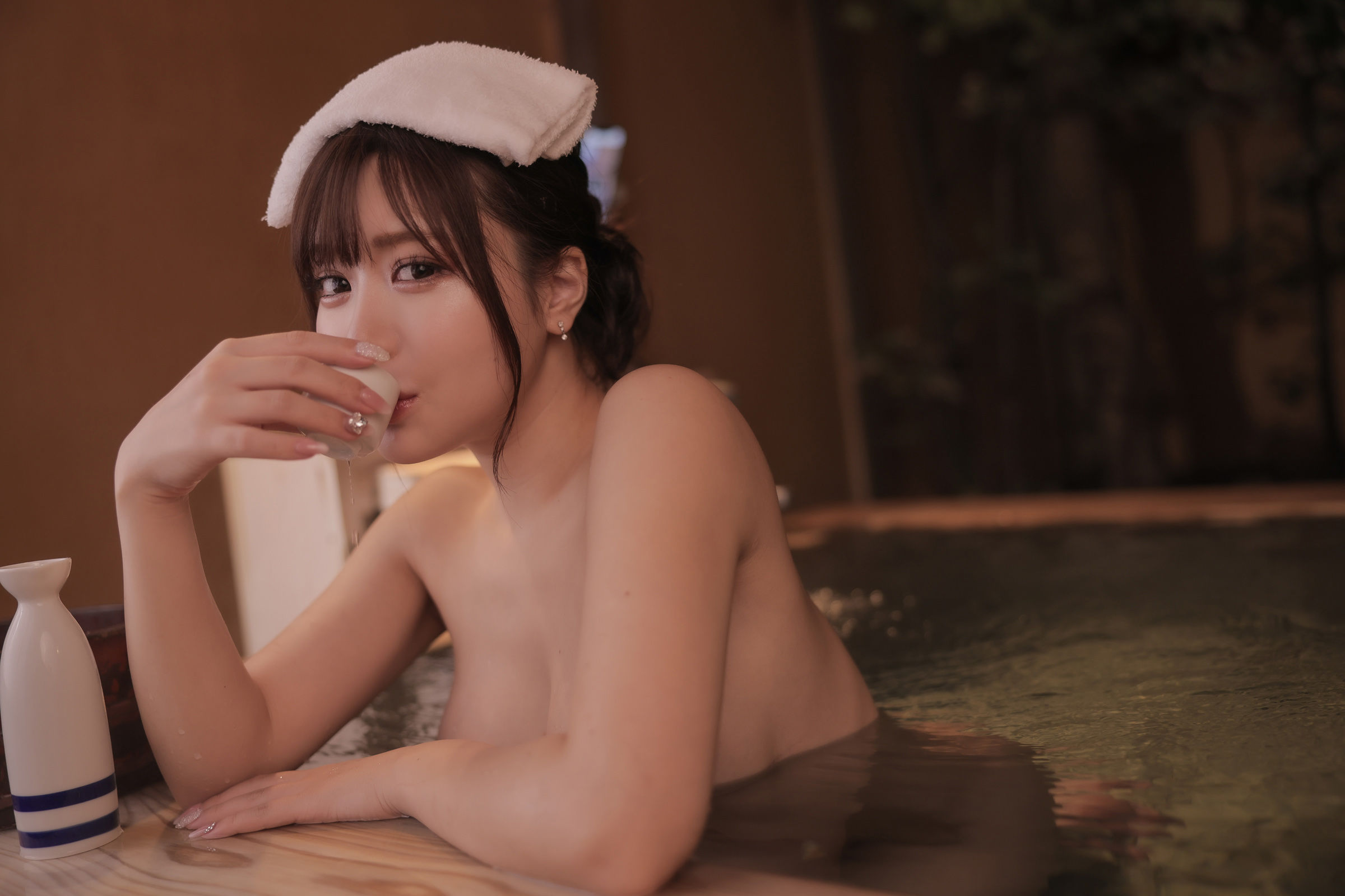 [福利COS] Mai Shirota 白田まい 白田まいと、貸切温泉と、濃厚接触/(280P)