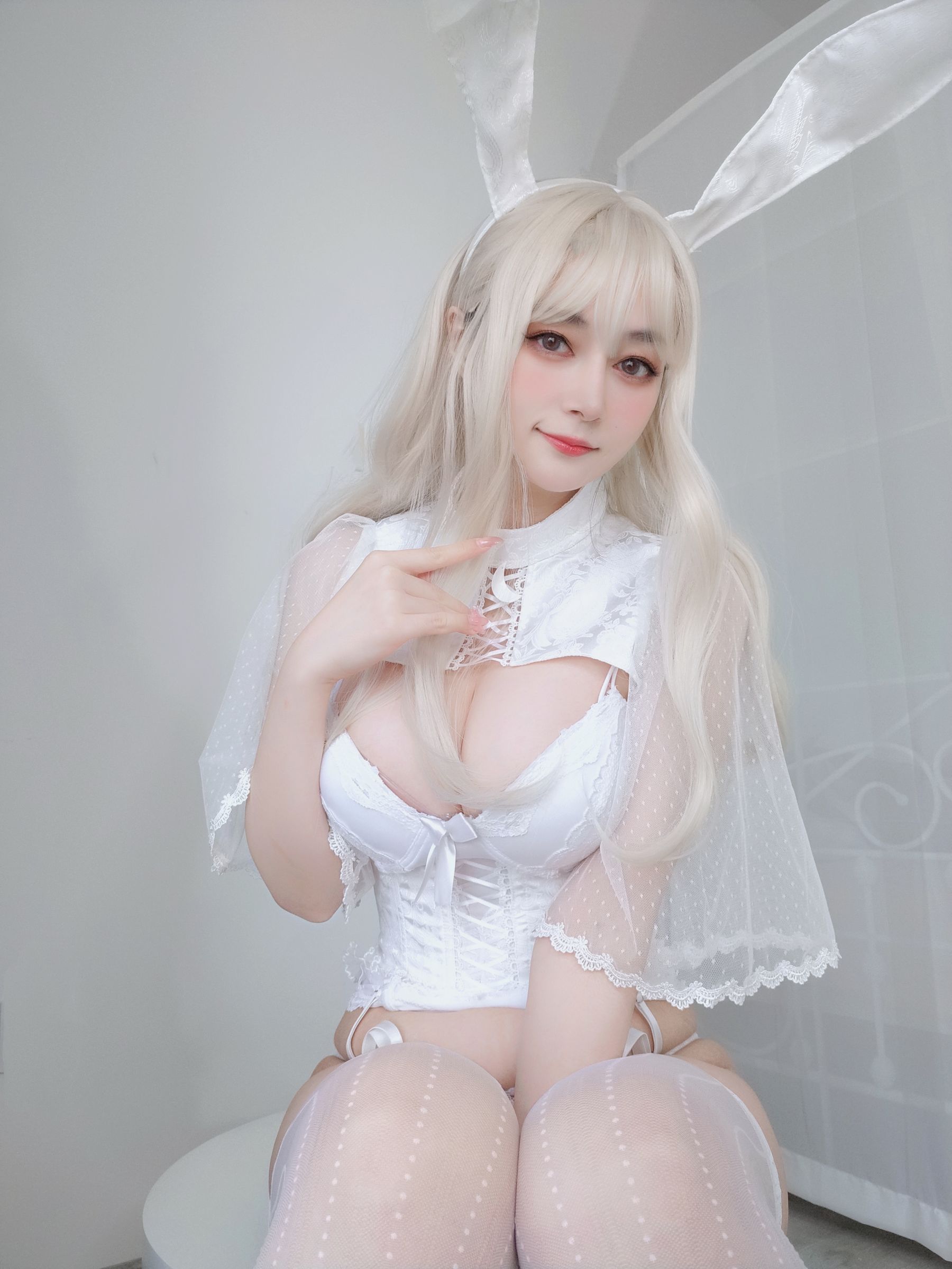 [福利COS] Coser小姐姐白银 - 白丝兔女郎/(168P)