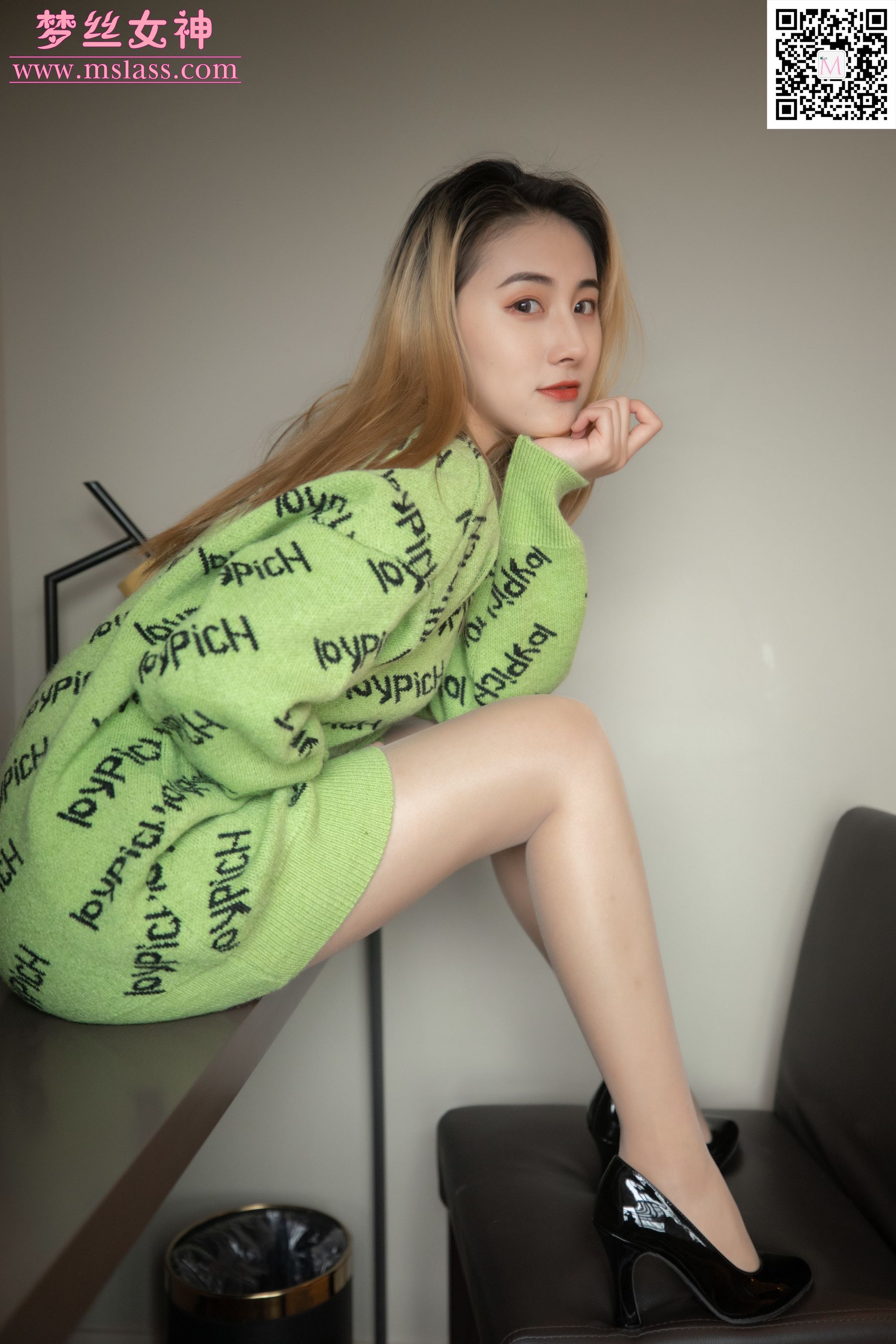 [梦丝女神MSLASS]  小允儿 喜欢绿绿的衣服/(64P)