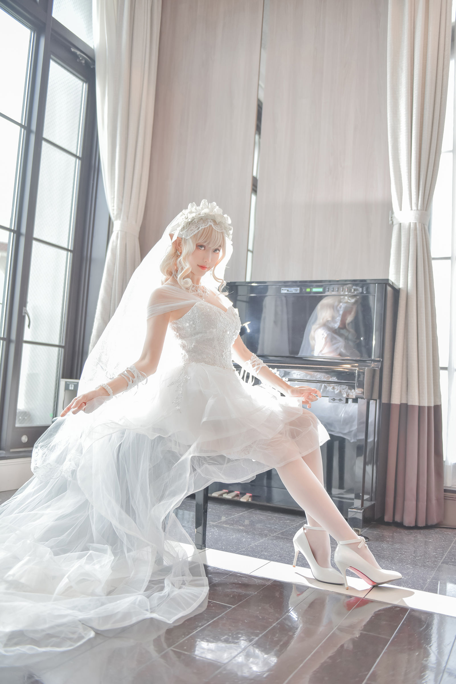 [福利COS] Ely_eee(ElyEE子) - Bride & Lingerie/(65P)