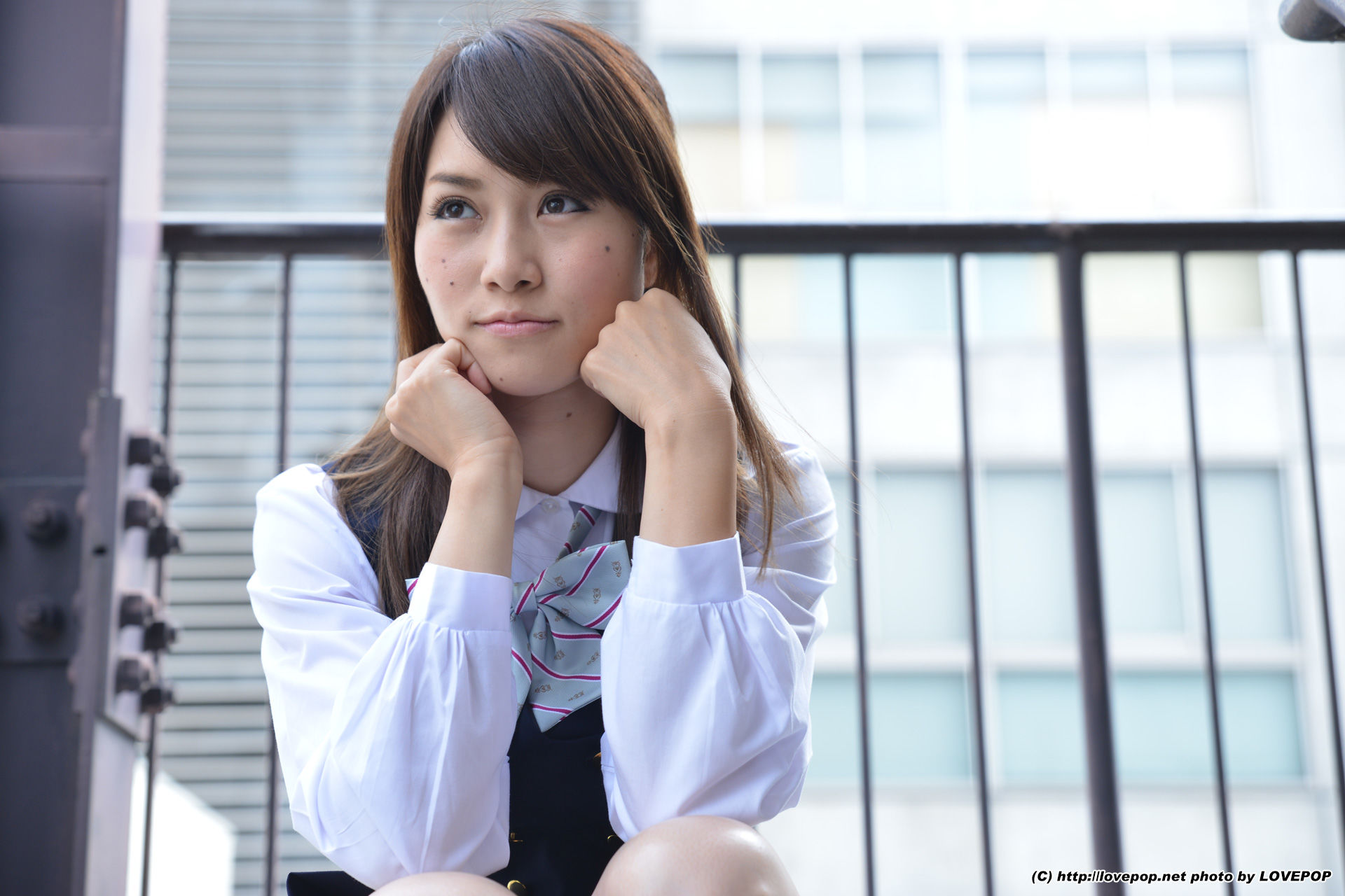 [LOVEPOP] Yamaguchi Ayaka 山口彩加 Stairway Voyeur T-back! ! Uniform vest - PPV/(75P)