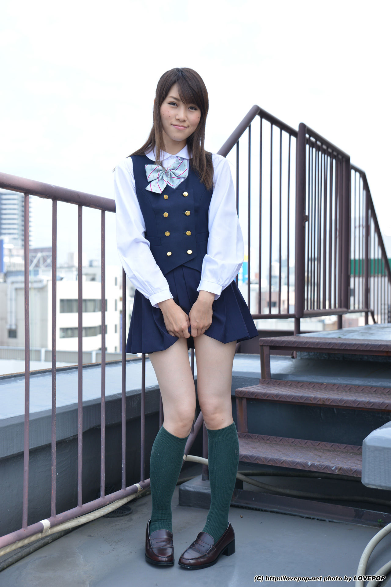 [LOVEPOP] Yamaguchi Ayaka 山口彩加 Stairway Voyeur T-back! ! Uniform vest - PPV/(75P)