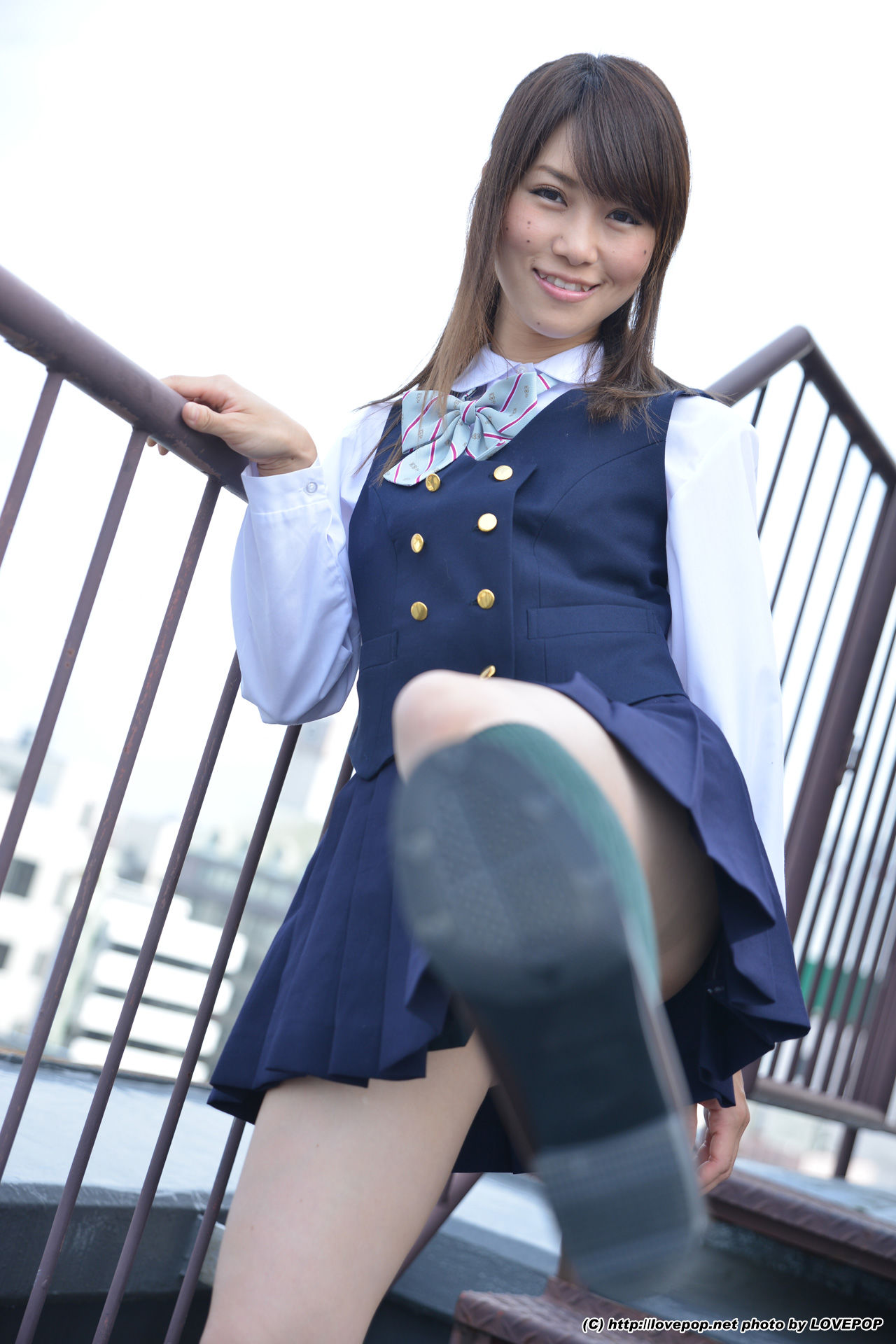 [LOVEPOP] Yamaguchi Ayaka 山口彩加 Stairway Voyeur T-back! ! Uniform vest - PPV/(75P)