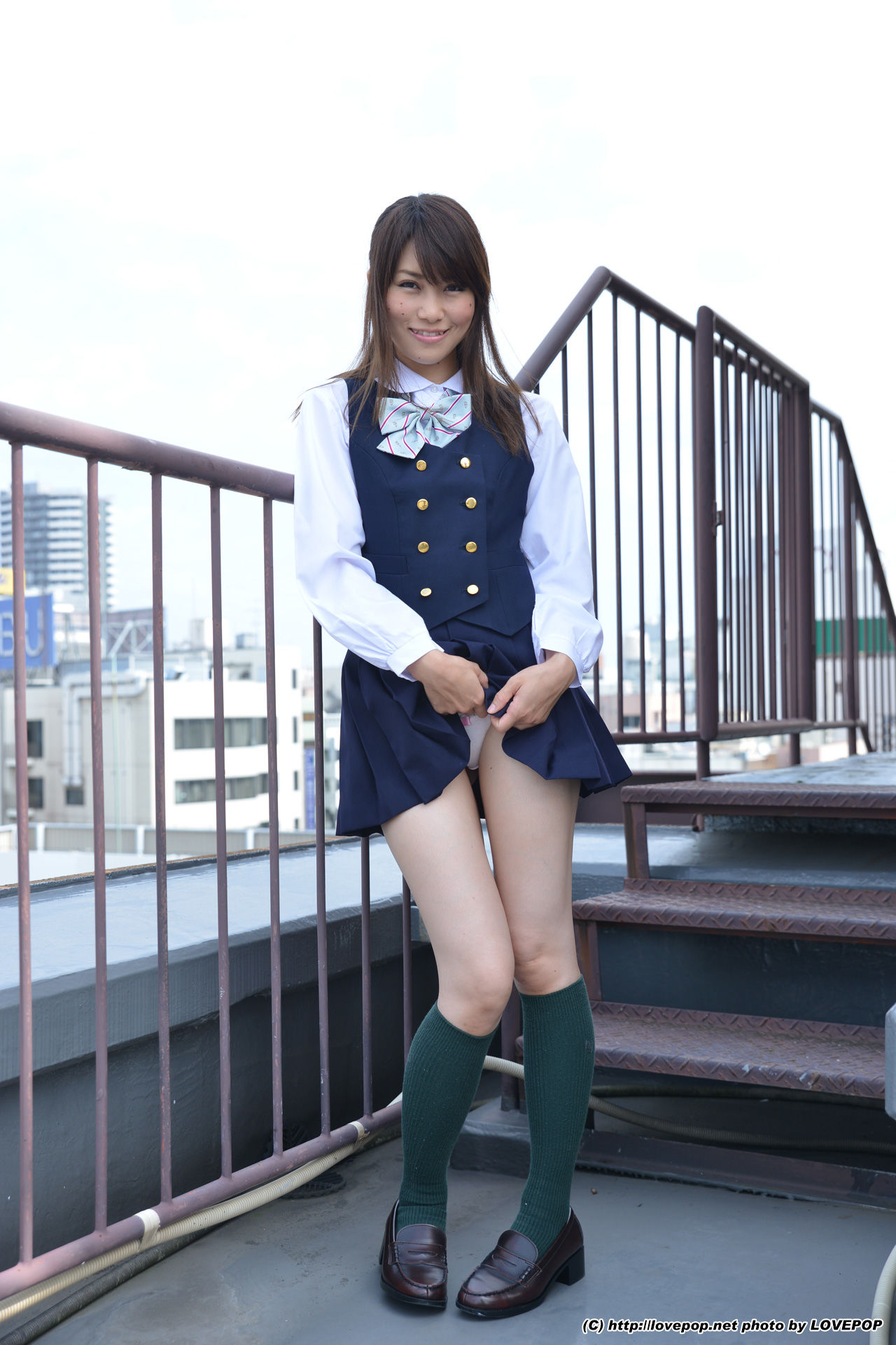 [LOVEPOP] Yamaguchi Ayaka 山口彩加 Stairway Voyeur T-back! ! Uniform vest - PPV/(75P)