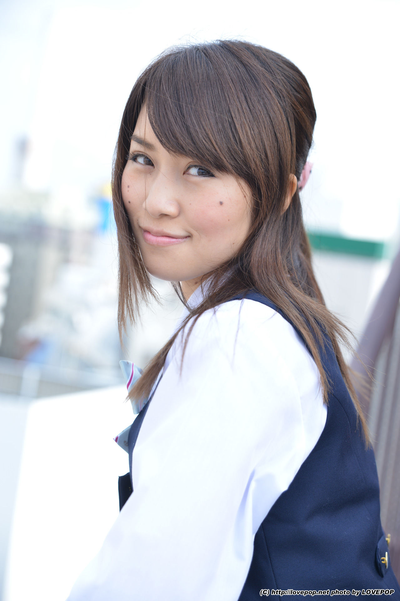 [LOVEPOP] Yamaguchi Ayaka 山口彩加 Stairway Voyeur T-back! ! Uniform vest - PPV/(75P)