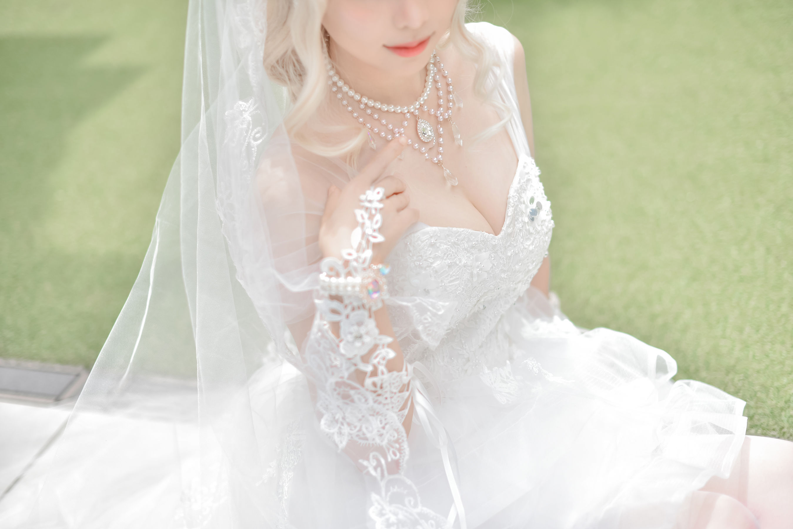 [福利COS] Ely_eee(ElyEE子) - Bride & Lingerie/(65P)