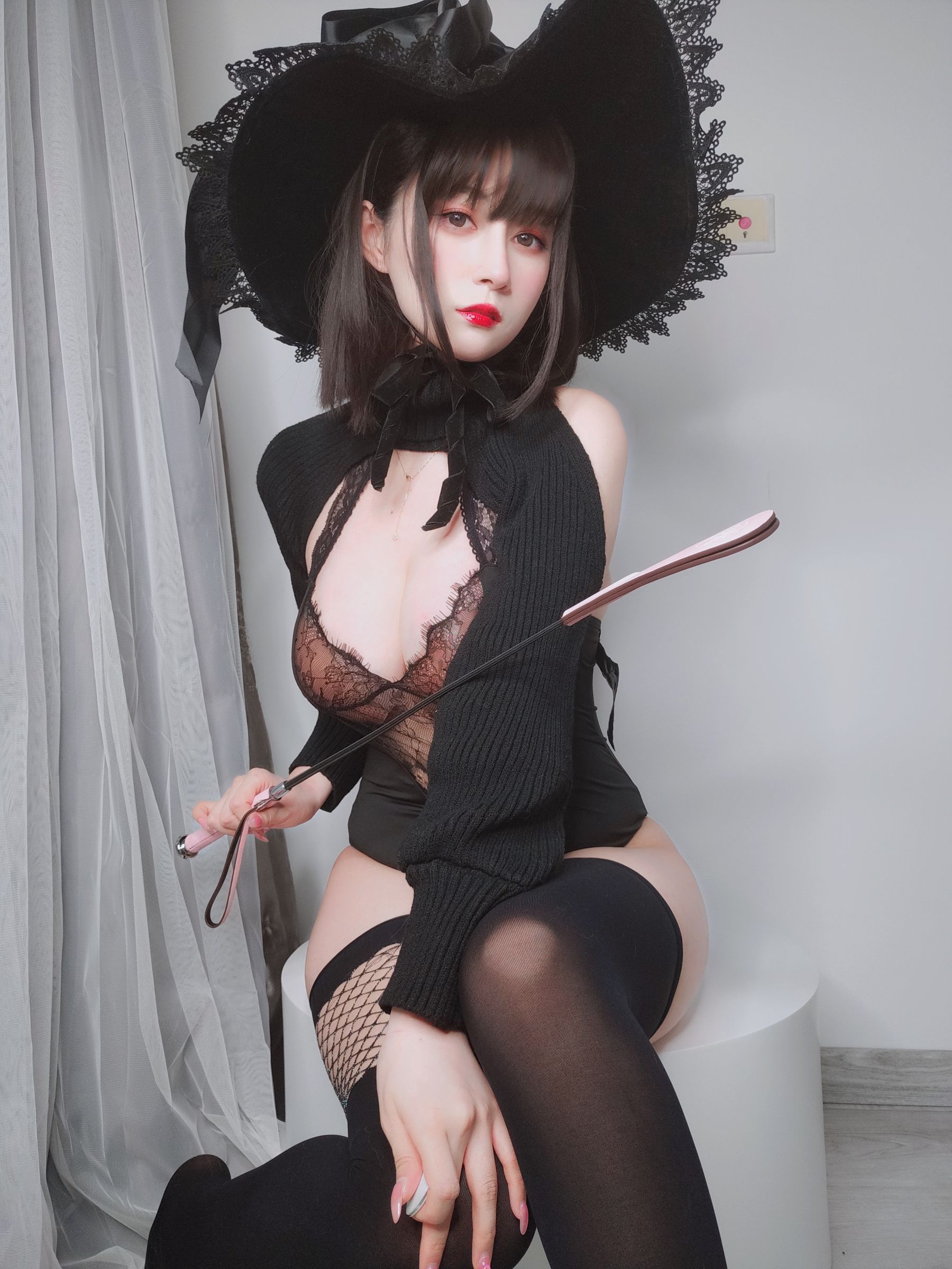 [福利COS] Coser小姐姐白银 - 柴郡魔女/(31P)