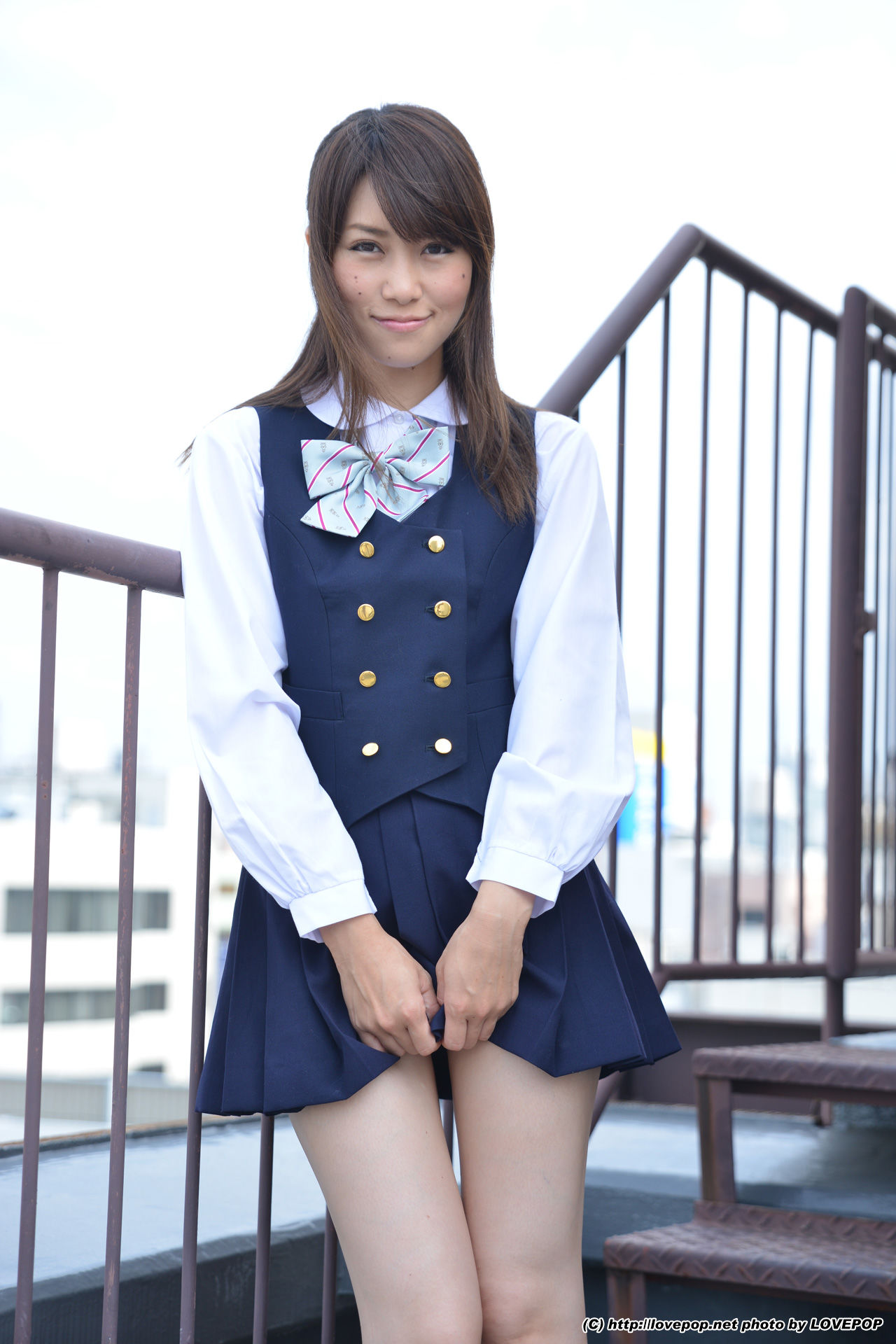 [LOVEPOP] Yamaguchi Ayaka 山口彩加 Stairway Voyeur T-back! ! Uniform vest - PPV/(75P)