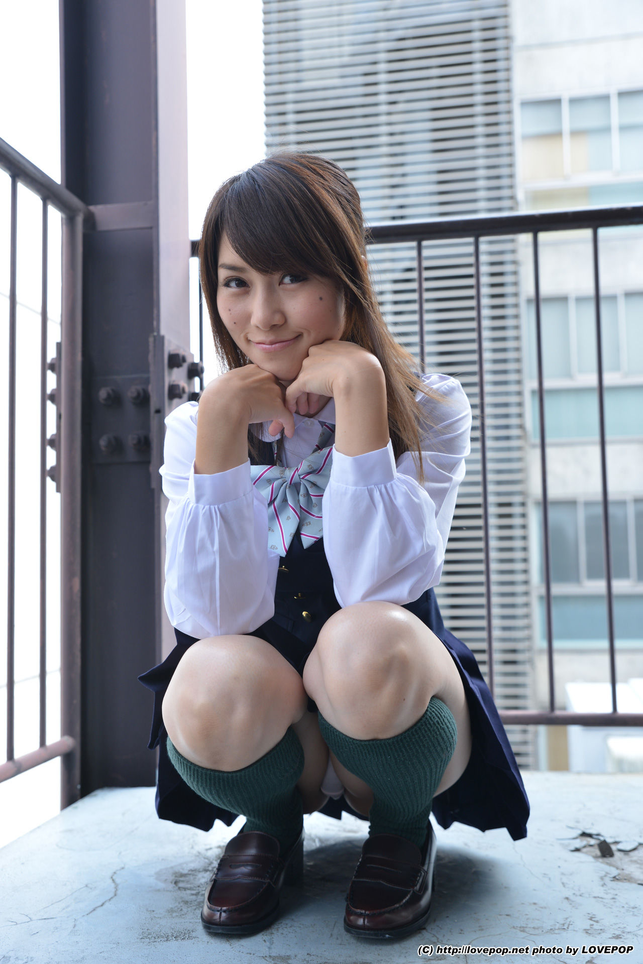 [LOVEPOP] Yamaguchi Ayaka 山口彩加 Stairway Voyeur T-back! ! Uniform vest - PPV/(75P)