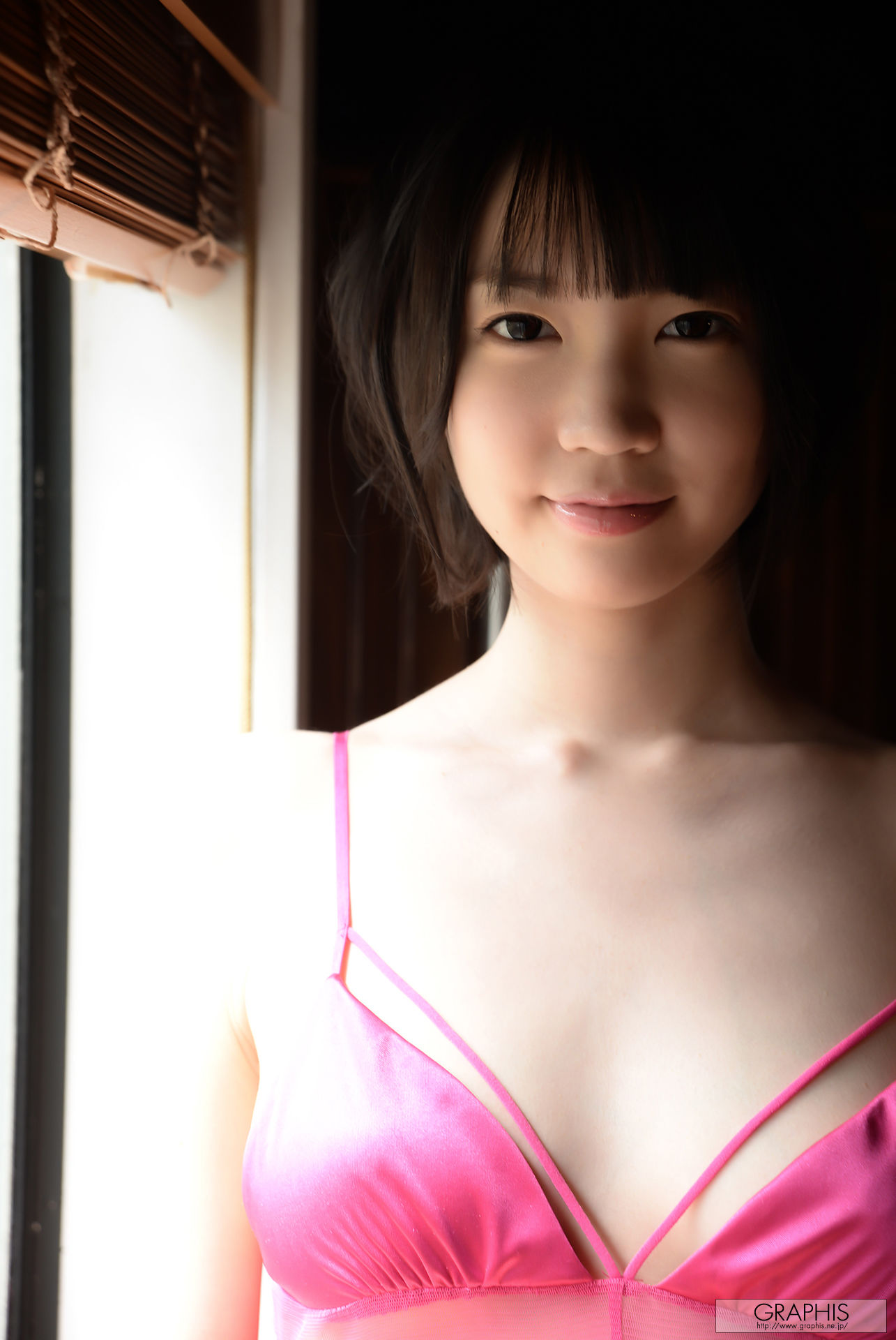 [Graphis] Limited Edition Koharu Suzuki 鈴木心春/(9P)