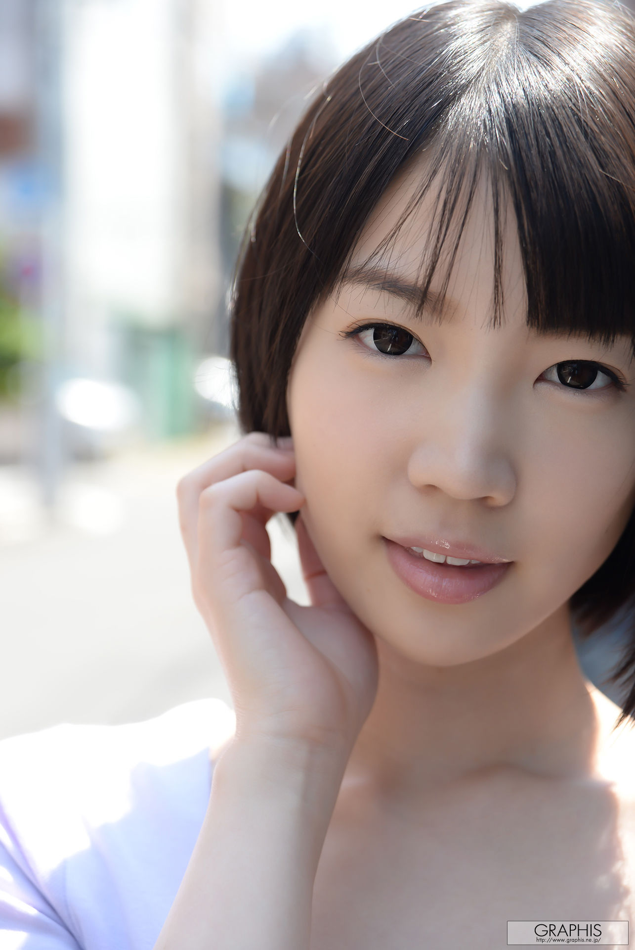 [Graphis] Limited Edition Koharu Suzuki 鈴木心春/(9P)