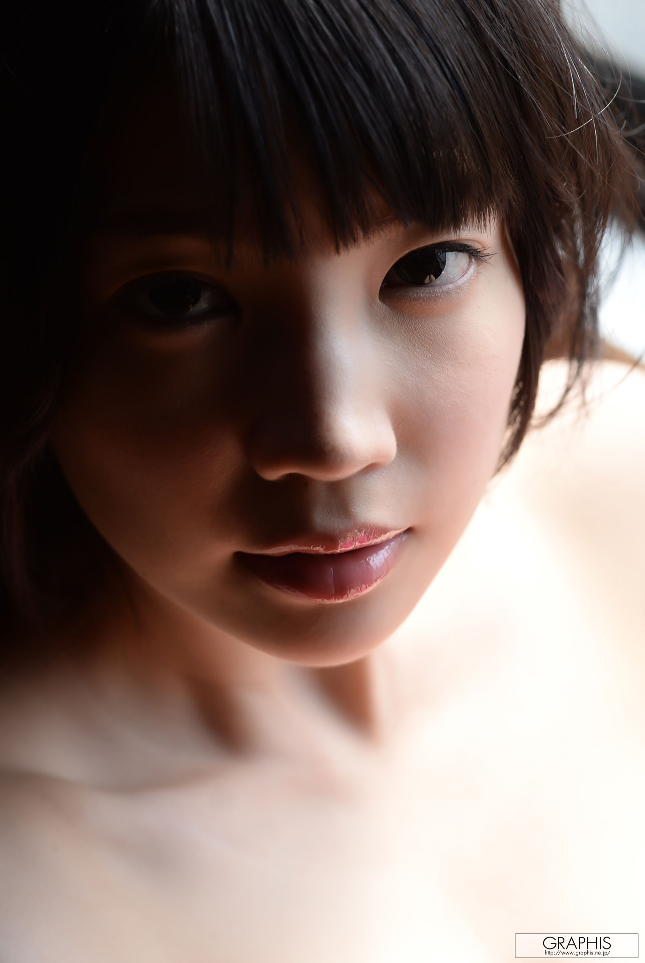 [Graphis] Limited Edition Koharu Suzuki 鈴木心春/(9P)