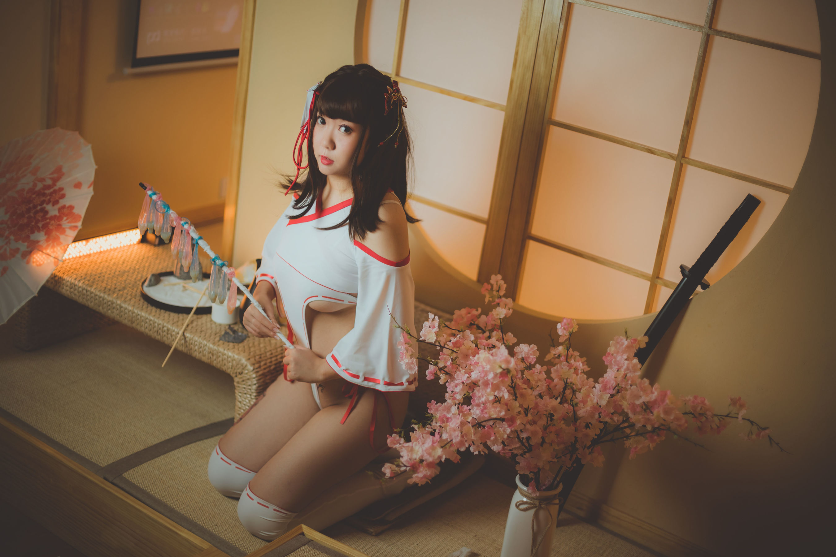 [福利COS] 甜糖大魔王g - 妈妈子巫女/(33P)