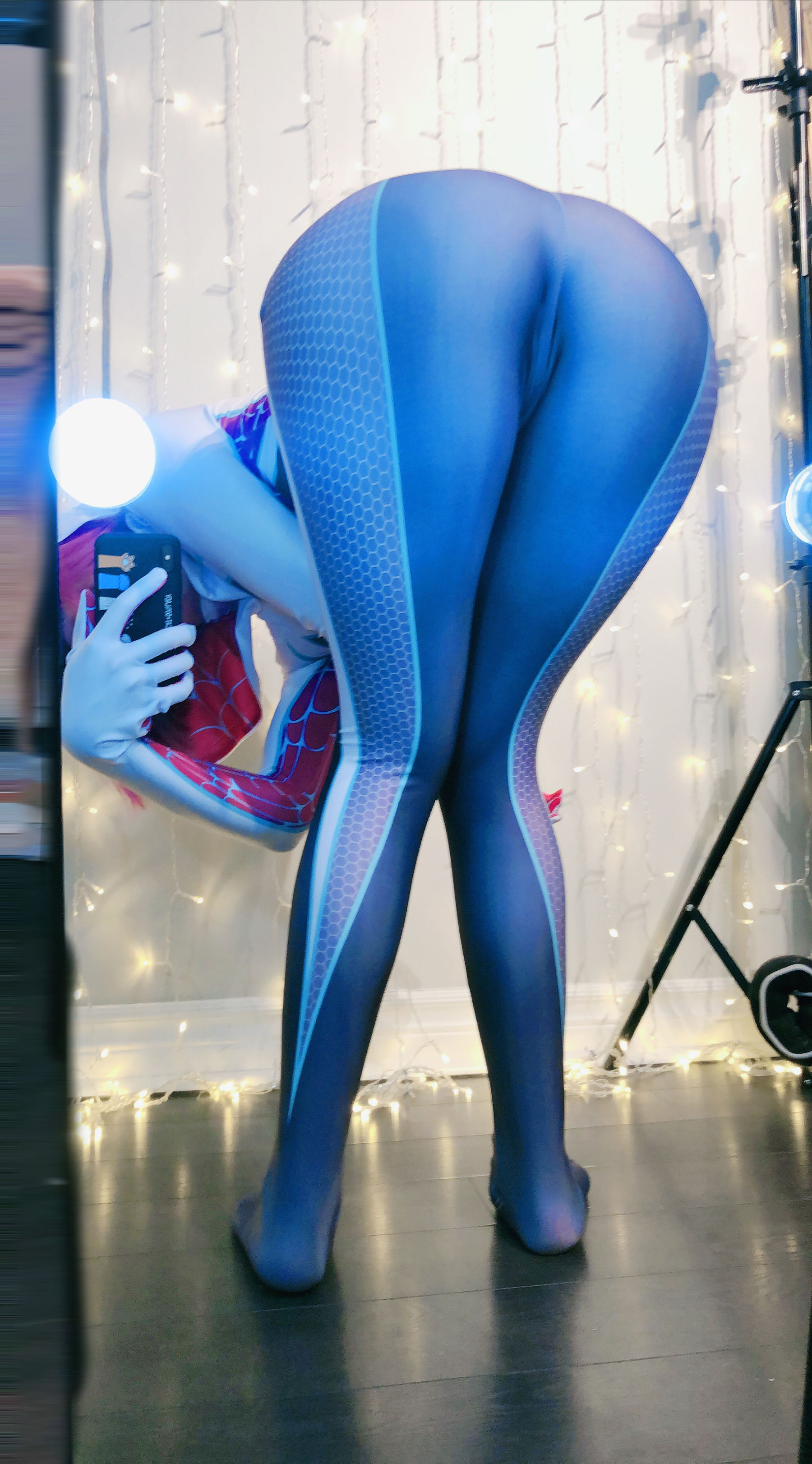 [福利COS] MisswarmJ - Spider Gwen/(43P)